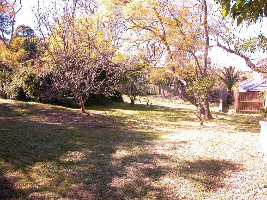 303 Bobbin Head Road, TURRAMURRA NSW 2074, North Turramurra - Thumbnail 2