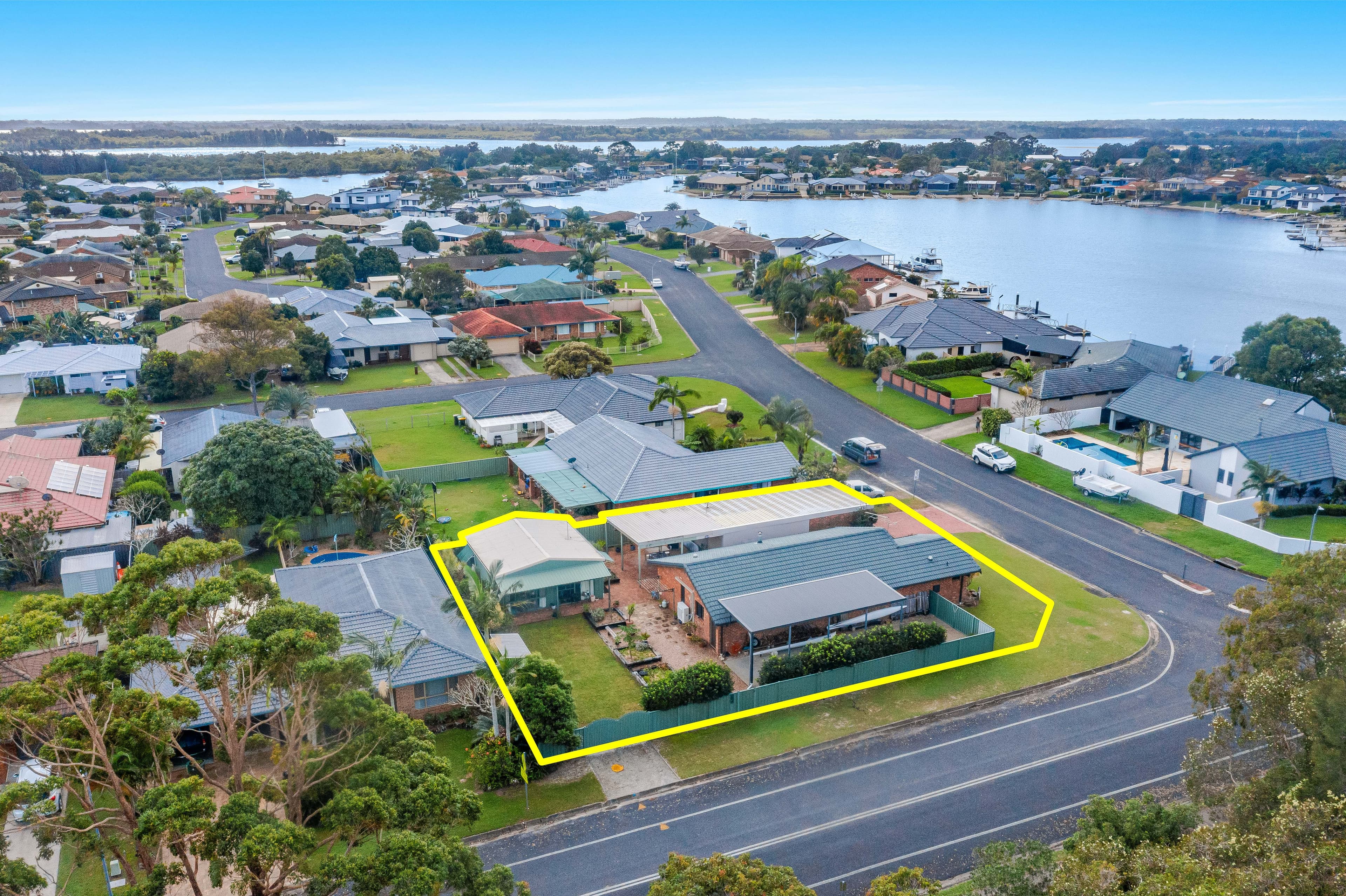 9 Gumnut Road, Yamba NSW 2464, Yamba - Thumbnail 2