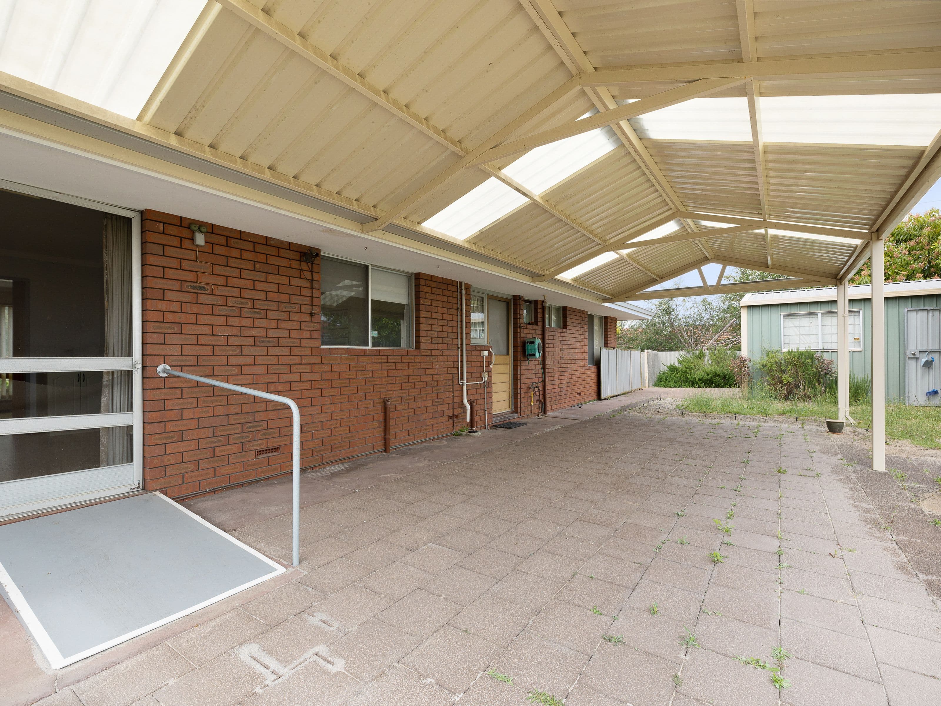 4 Lovett Place, Queens Park WA 6107, Queens Park - Thumbnail 5