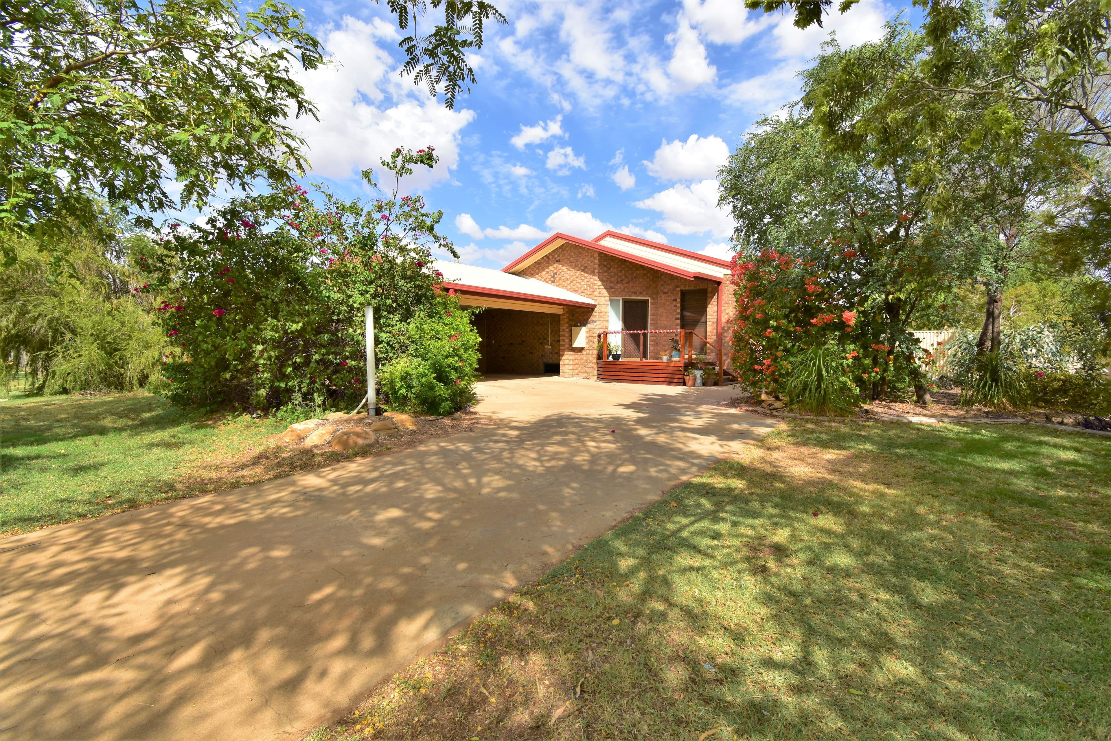 36 Crane Street, Longreach QLD 4730, Longreach - Image 1