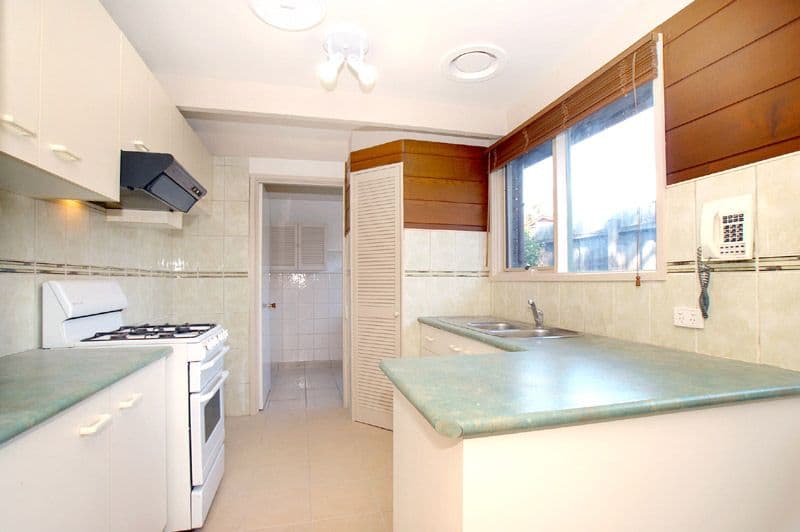 2 Kerrie Court, SPRINGVALE SOUTH VIC 3172, Springvale South - Thumbnail 2