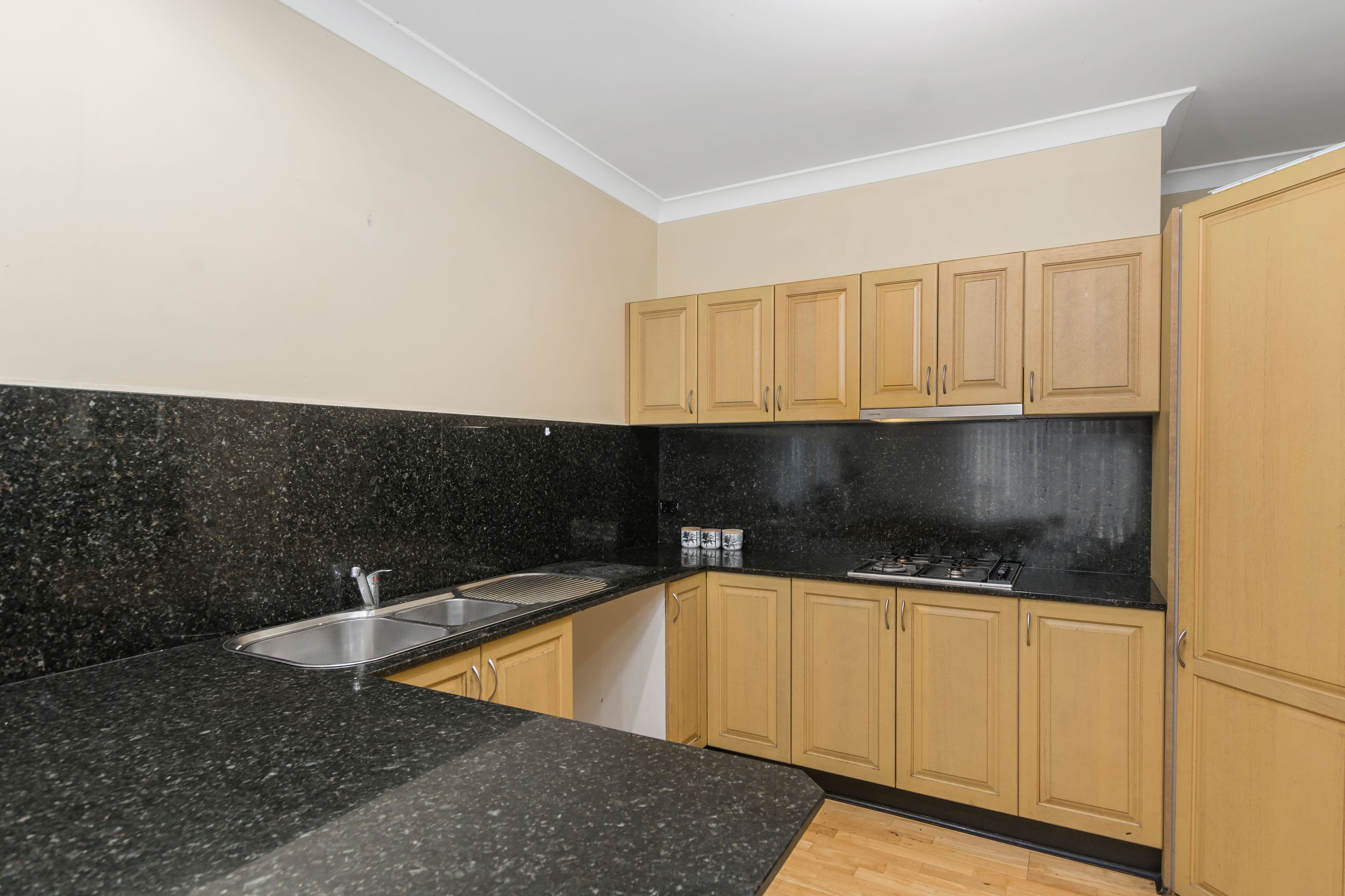 13 Luxor Street, Woonona NSW 2517, Woonona - Thumbnail 3