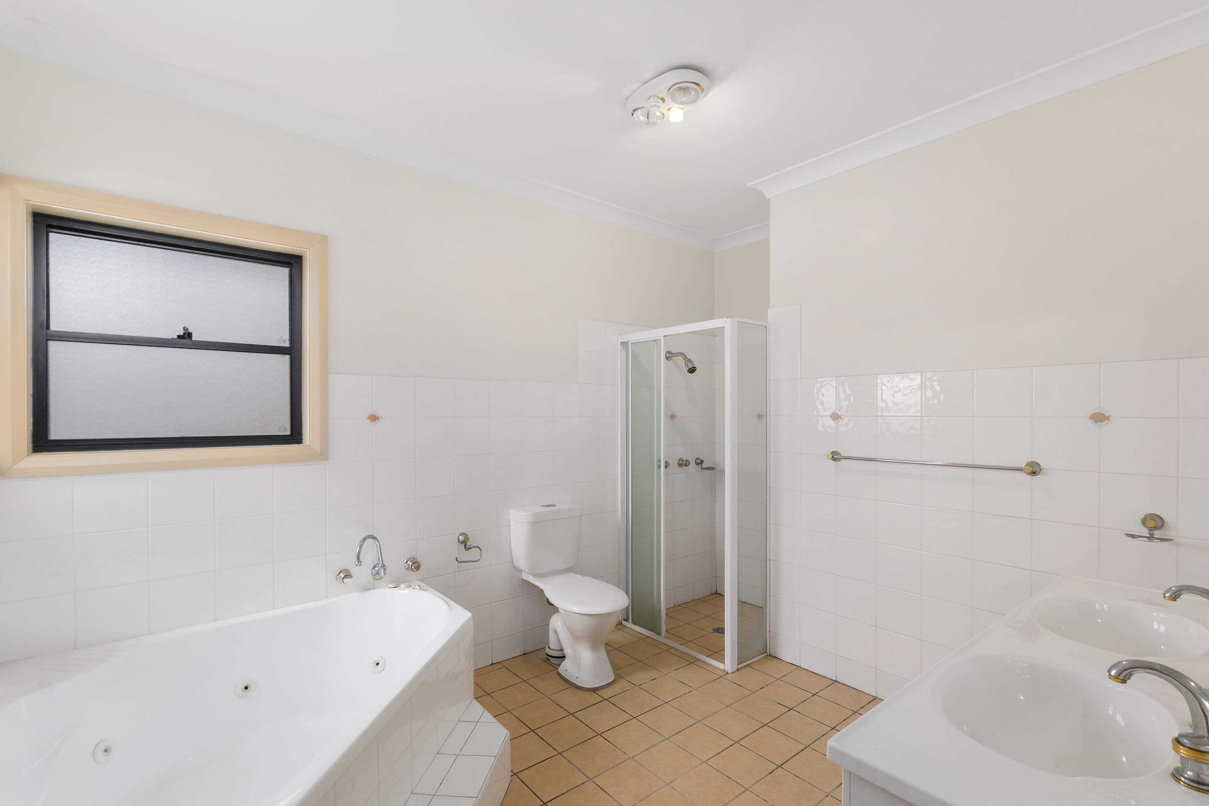 13 Luxor Street, Woonona NSW 2517, Woonona - Thumbnail 4