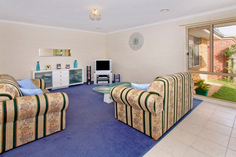 40 Meadenhall Drive, ST ALBANS PARK VIC 3219, St Albans Park - Thumbnail 2