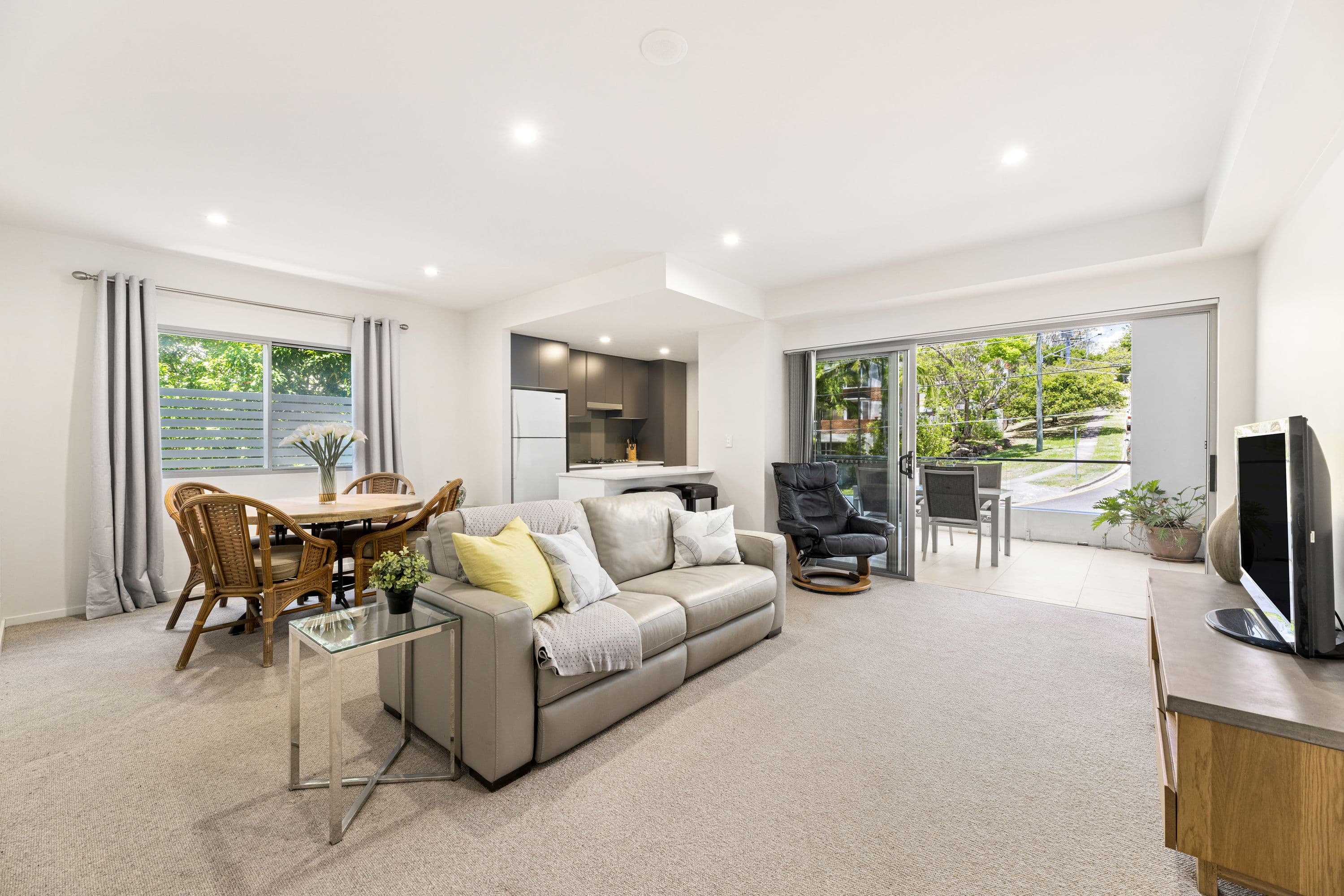 27 York Street, Indooroopilly QLD 4068, Indooroopilly - Thumbnail 3