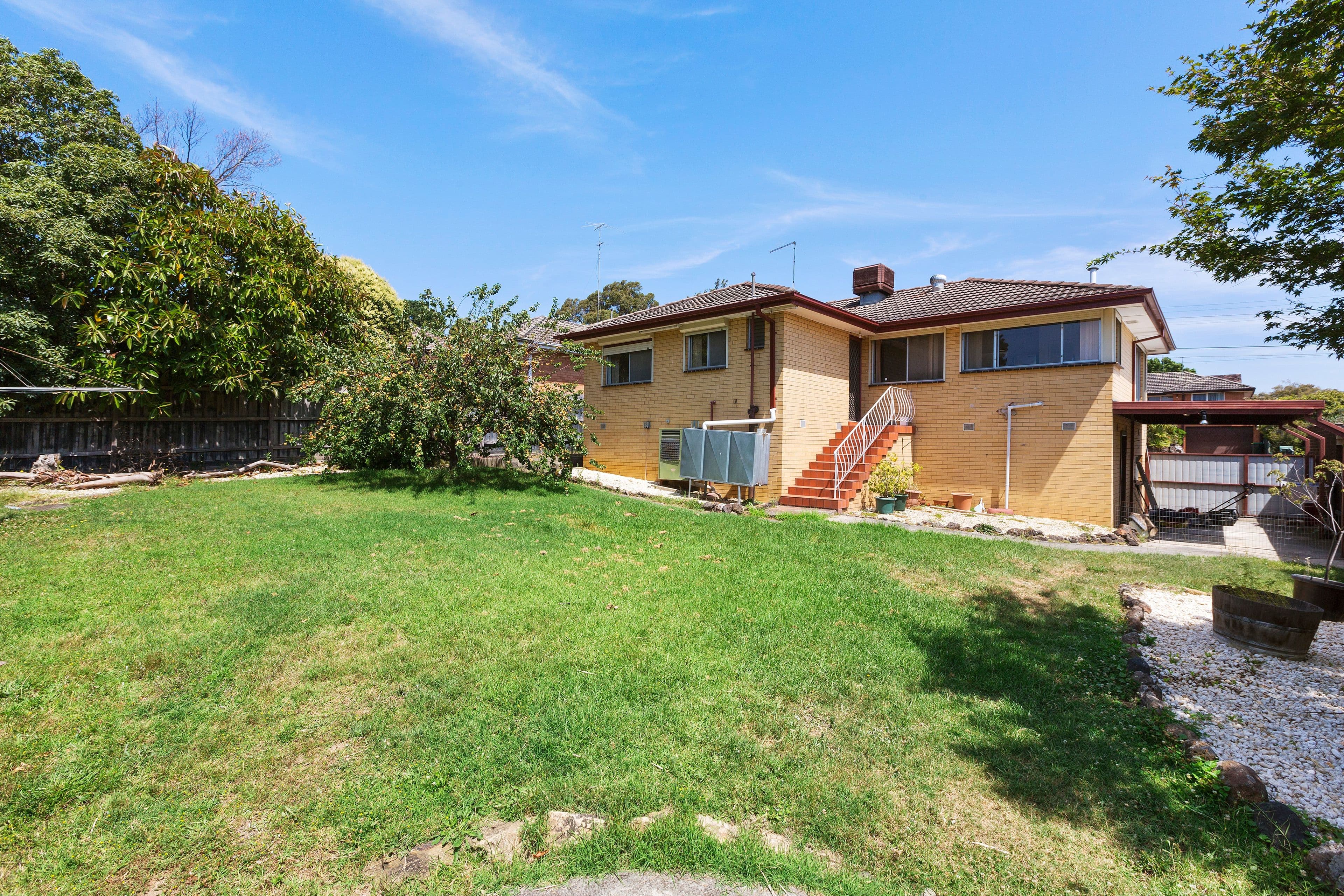 8 Chatsworth Quadrant, Templestowe Lower VIC 3107, Templestowe Lower - Thumbnail 2