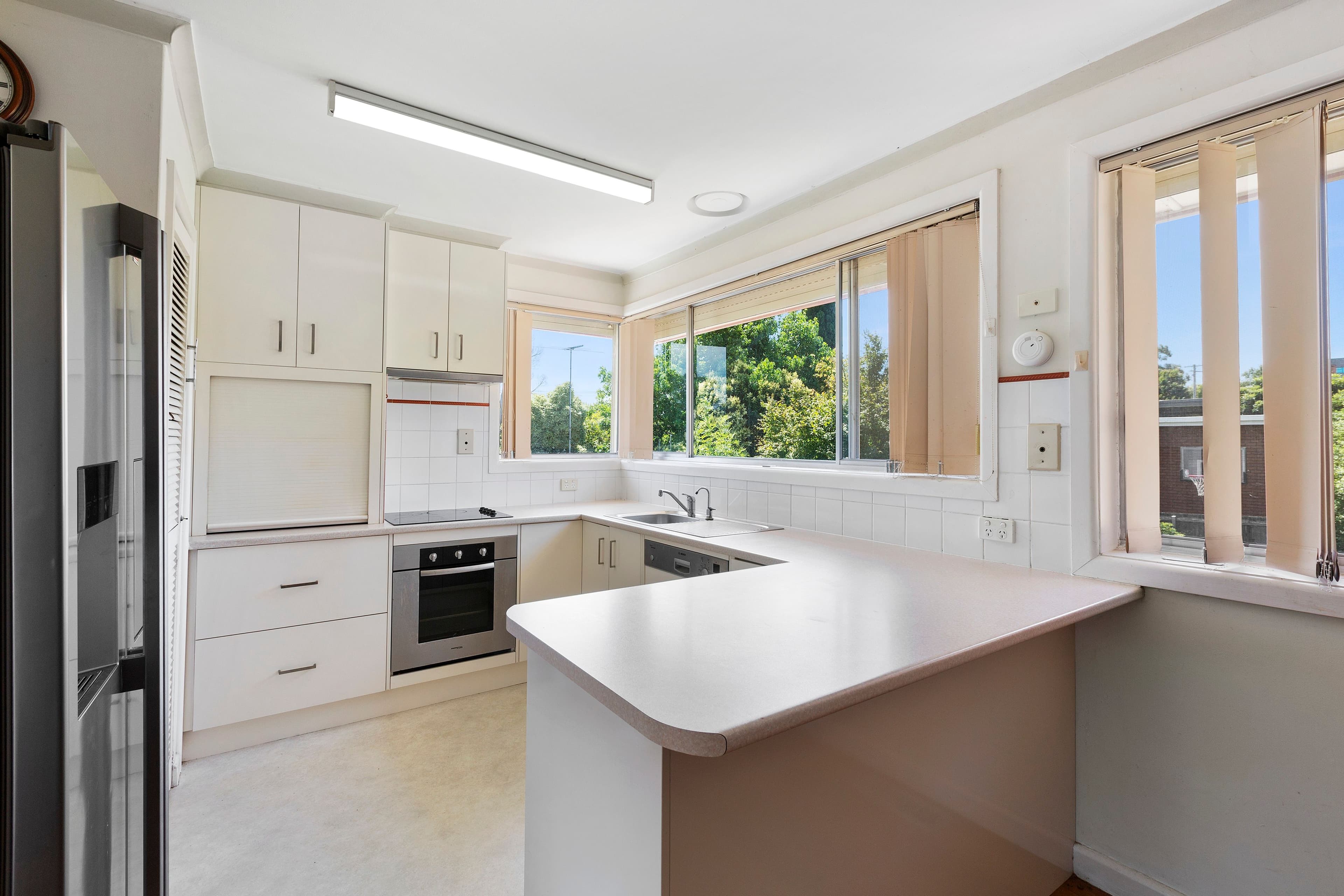 8 Chatsworth Quadrant, Templestowe Lower VIC 3107, Templestowe Lower - Thumbnail 3