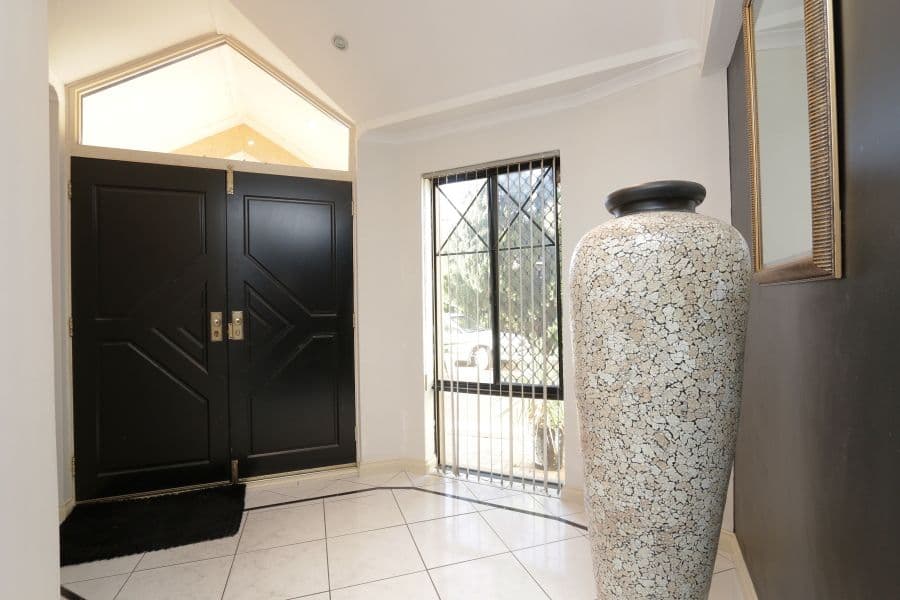 86 Gabriel Street, CLOVERDALE WA 6105, Cloverdale - Thumbnail 2