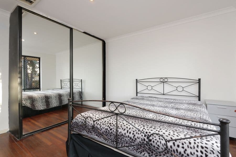 86 Gabriel Street, CLOVERDALE WA 6105, Cloverdale - Thumbnail 5