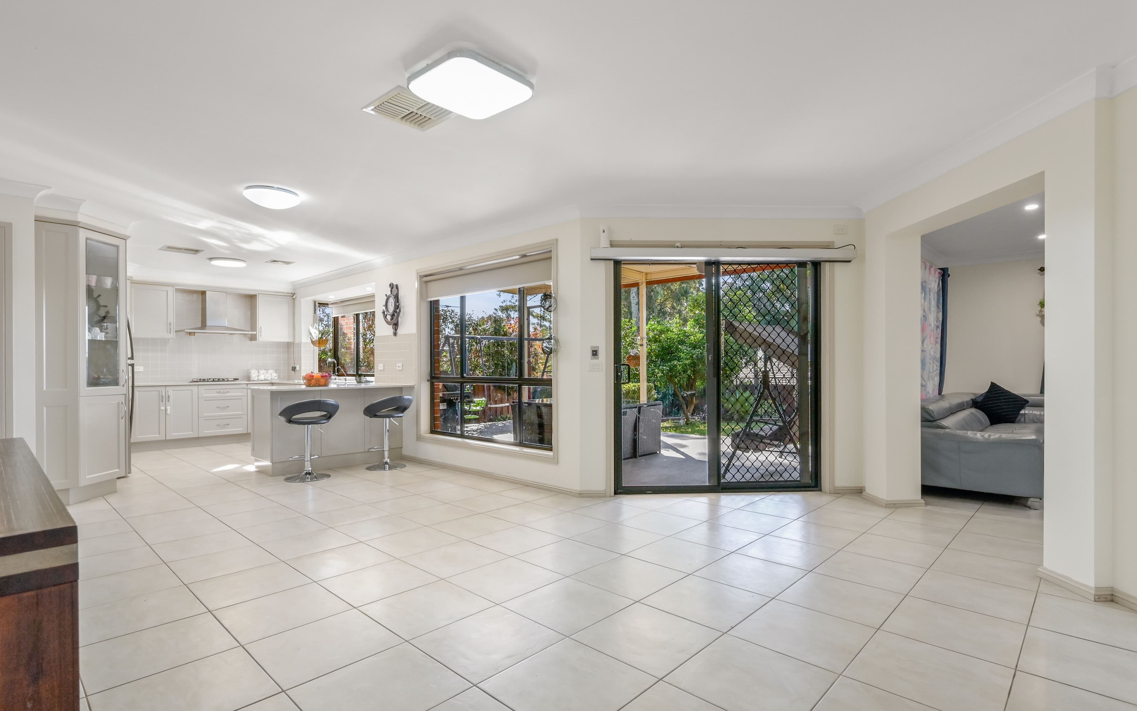 182 Oxford Road, Ingleburn NSW 2565, Ingleburn - Thumbnail 3
