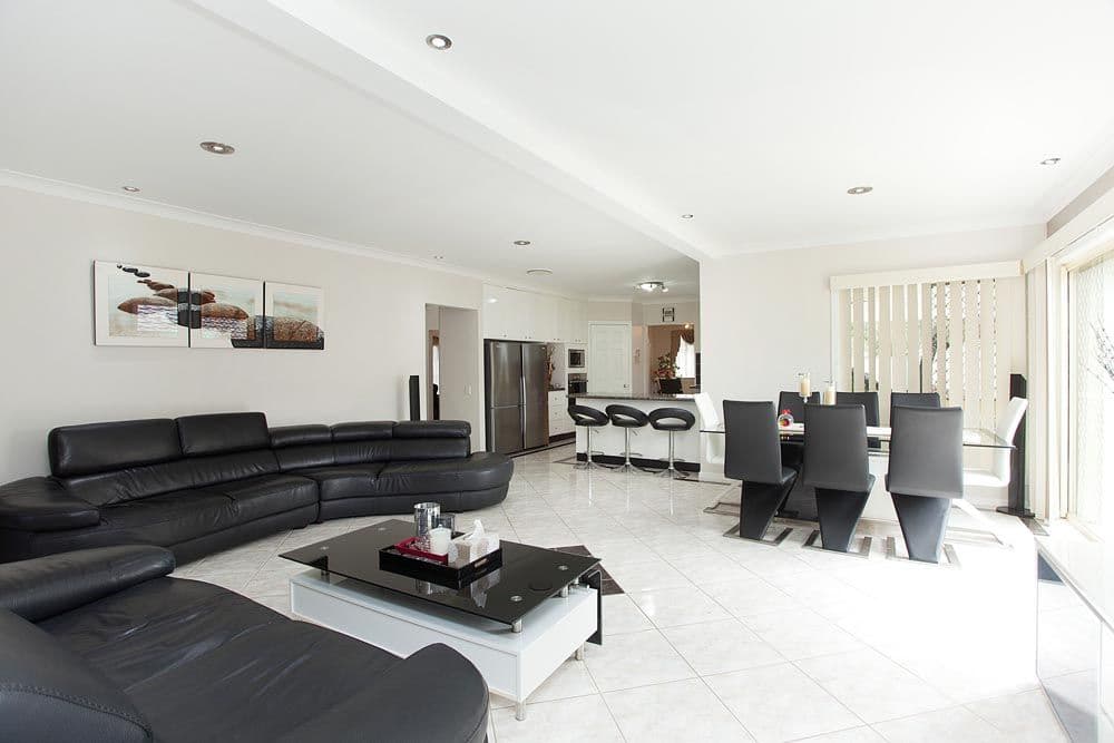 61 Catania Street South, Wishart QLD 4122, Wishart - Thumbnail 2