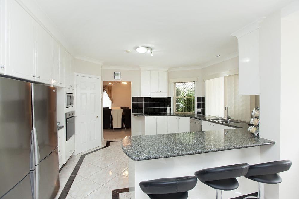 61 Catania Street South, Wishart QLD 4122, Wishart - Thumbnail 5