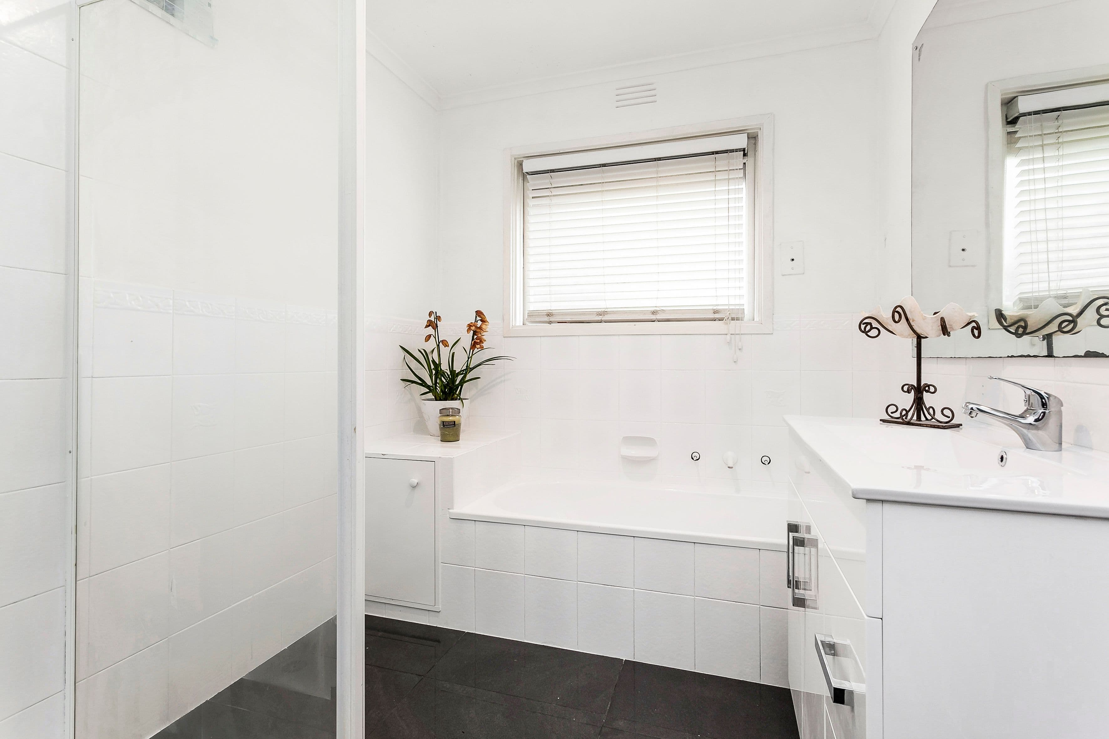 994 Waverley Road, Wheelers Hill VIC 3150, Wheelers Hill - Thumbnail 6