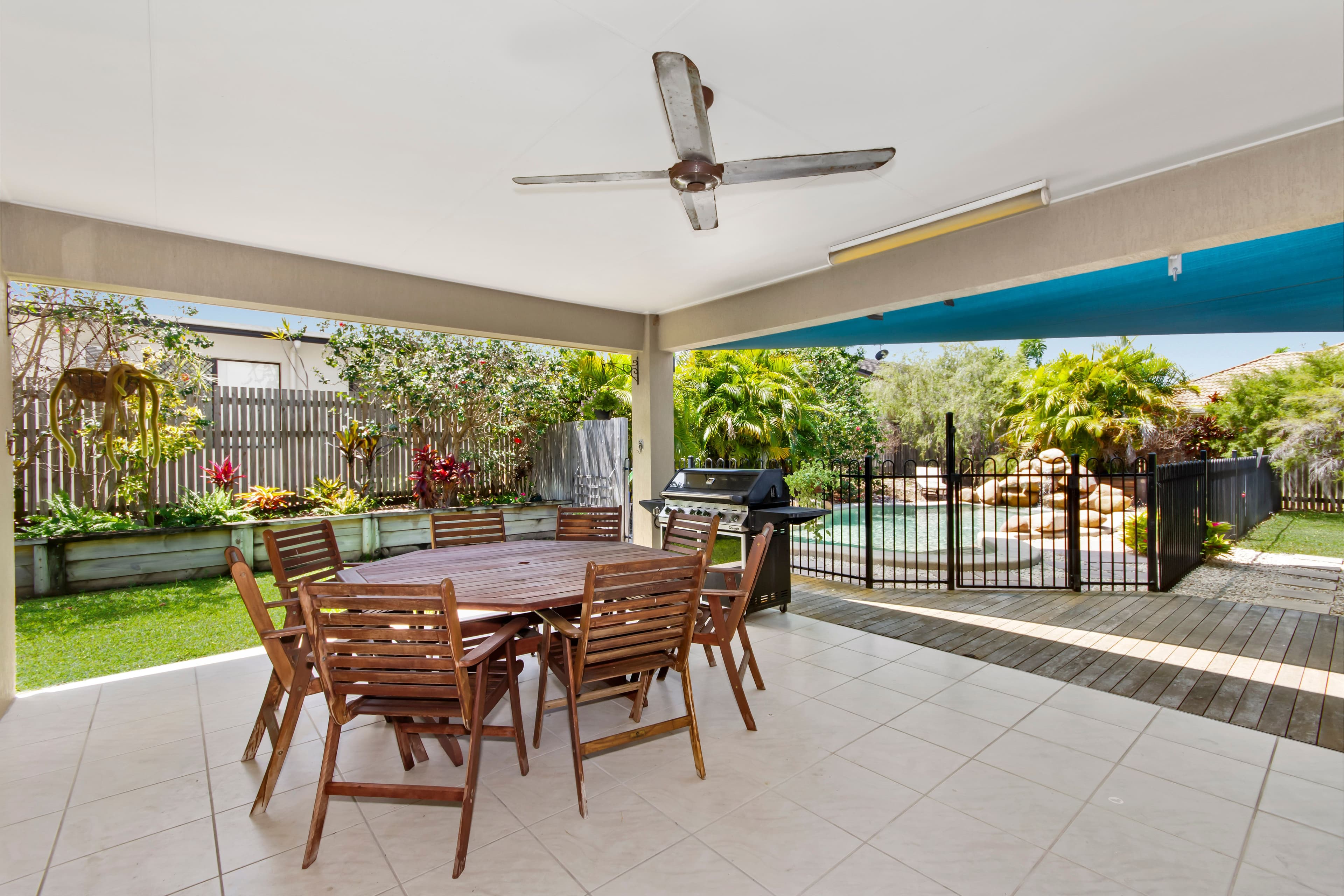 17 Blackbean Court, Mount Louisa QLD 4814, Mount Louisa - Thumbnail 2