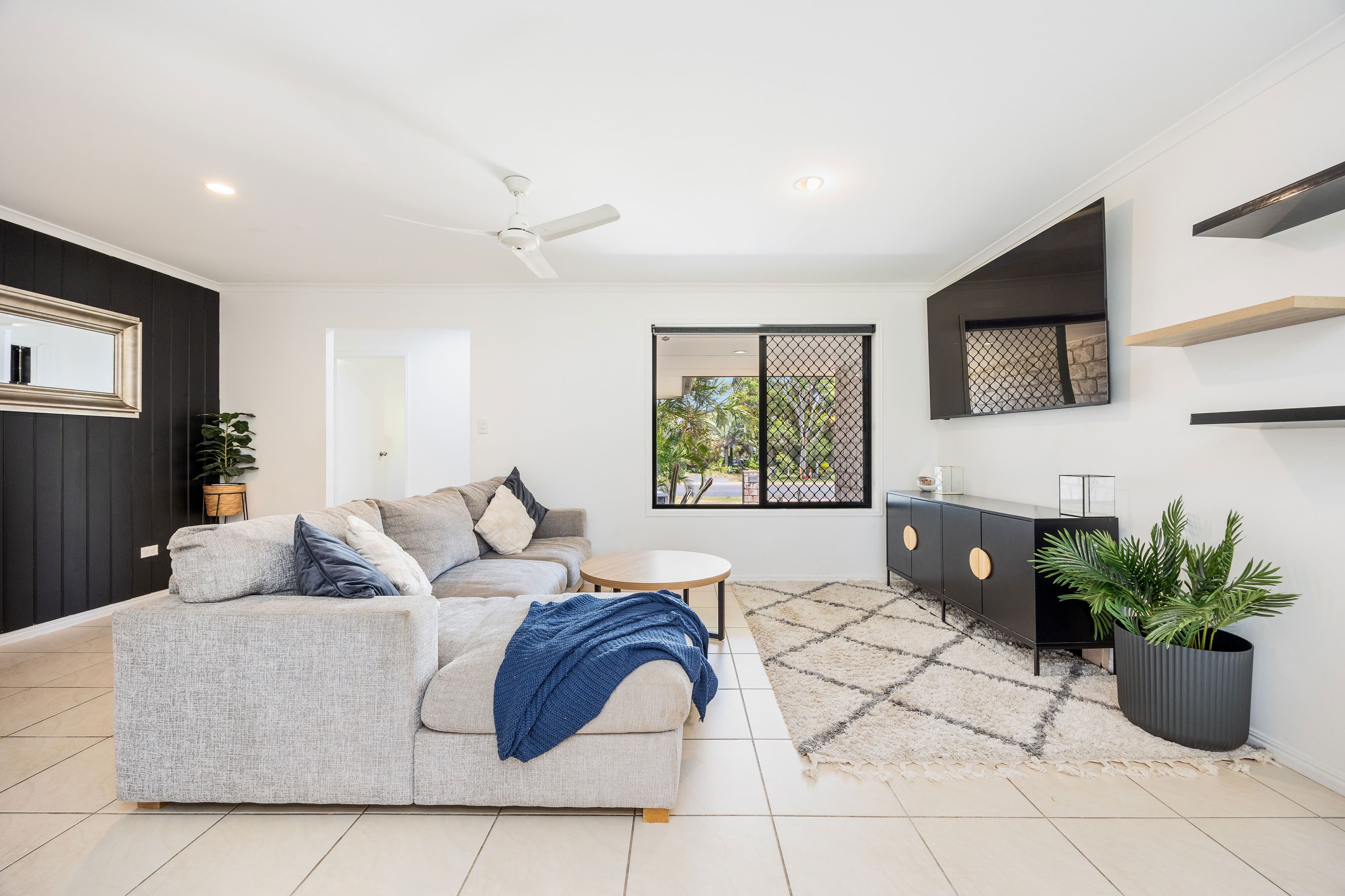 12 Ladbroke Crescent, Urangan QLD 4655, Urangan - Thumbnail 3