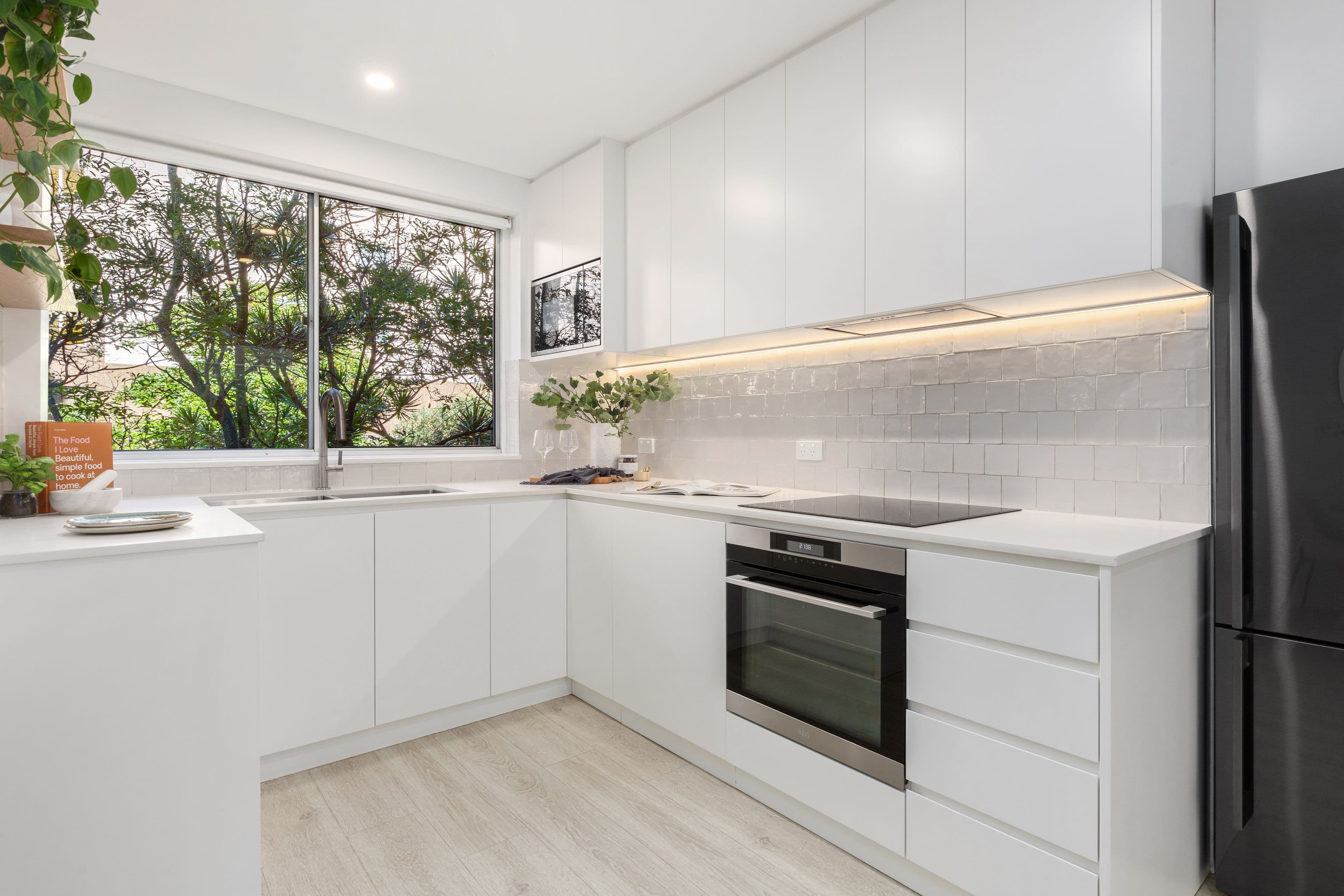 2/21 Romawi Street, Altona - Thumbnail 2