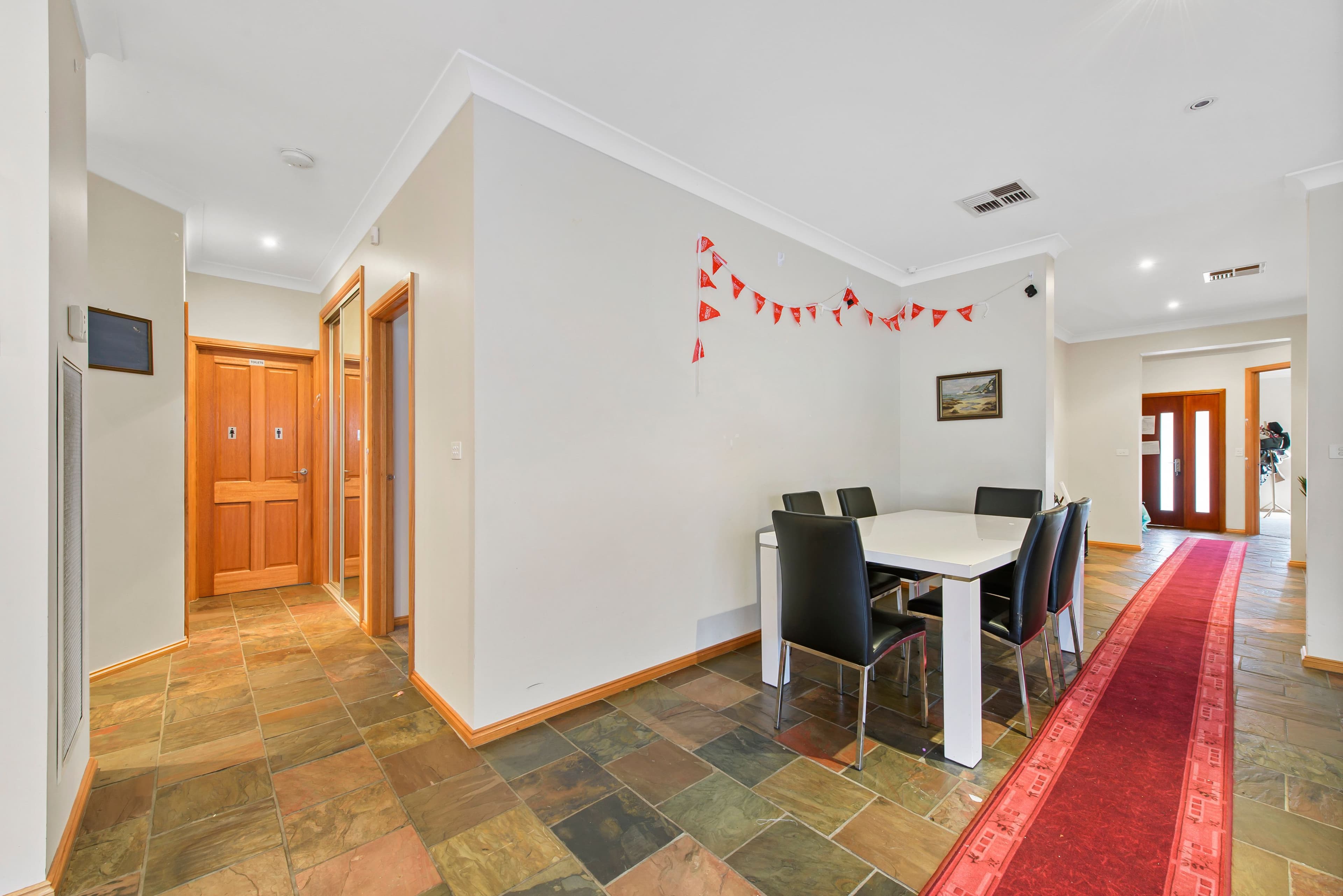 6 Hascombe Drive, Caroline Springs VIC 3023, Caroline Springs - Thumbnail 4