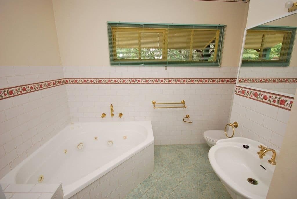 74 Patterson Street, Daylesford VIC 3460, Daylesford - Thumbnail 3