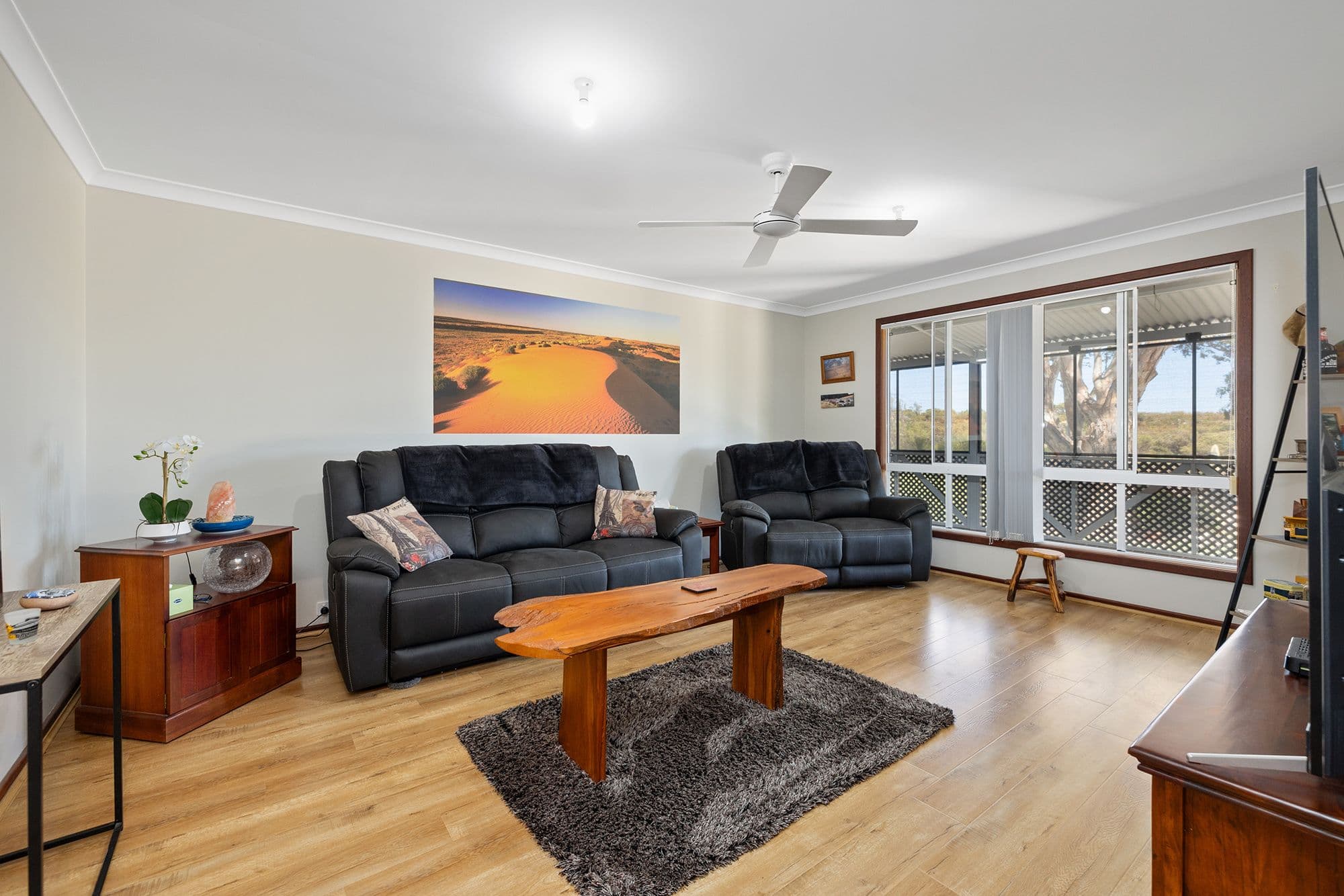 94 WILDFLOWER Way, Karakin WA 6044, Karakin - Thumbnail 4