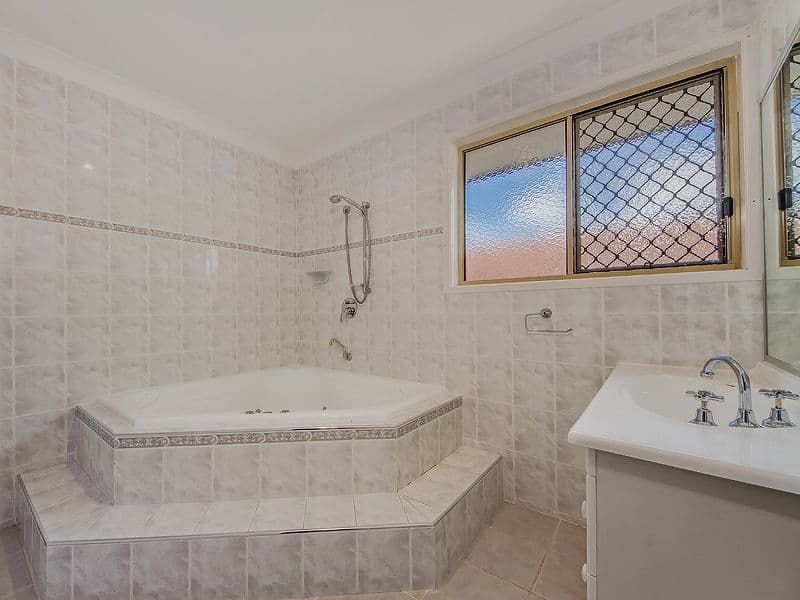 6 Palau Street, PACIFIC PINES QLD 4211, Pacific Pines - Thumbnail 7