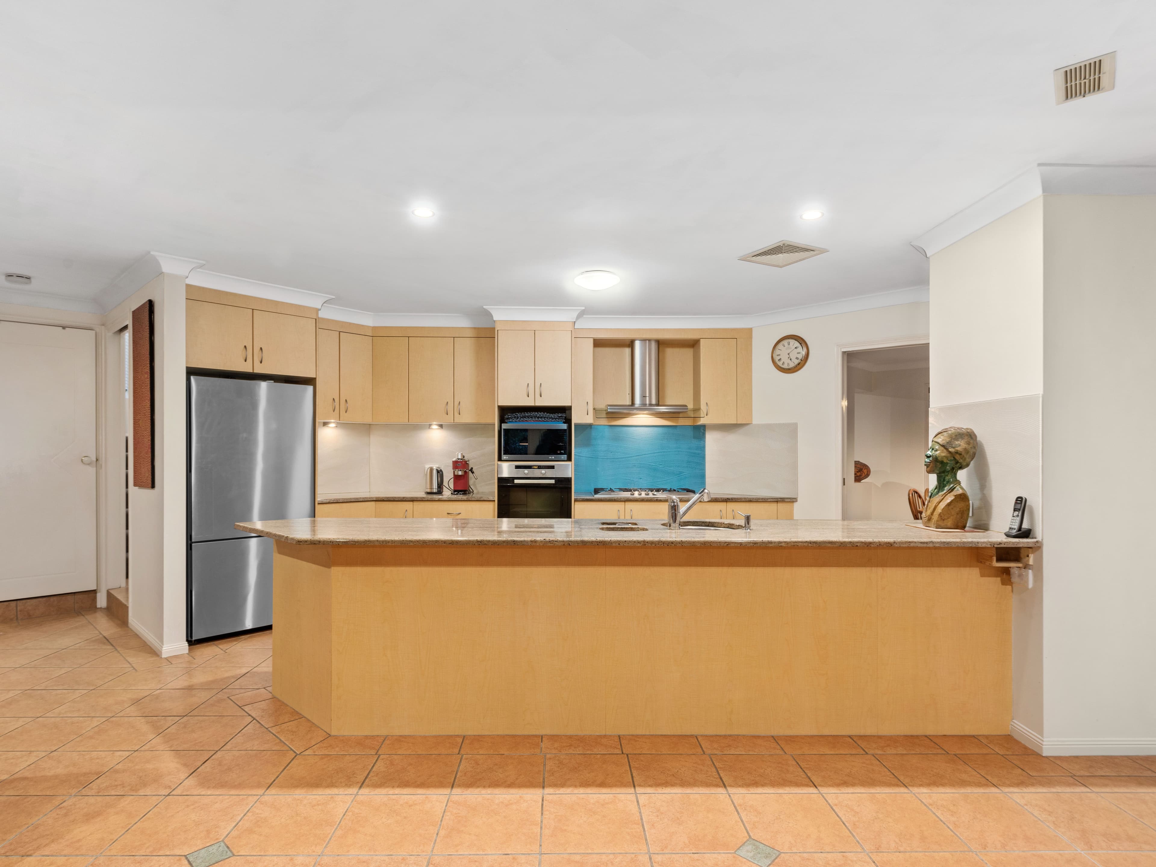 16 Tullylease Place, Chermside West QLD 4032, Chermside West - Thumbnail 7