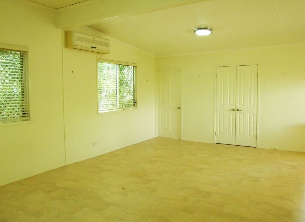 105 Kingfisher Street, Longreach QLD 4730, Longreach - Thumbnail 4