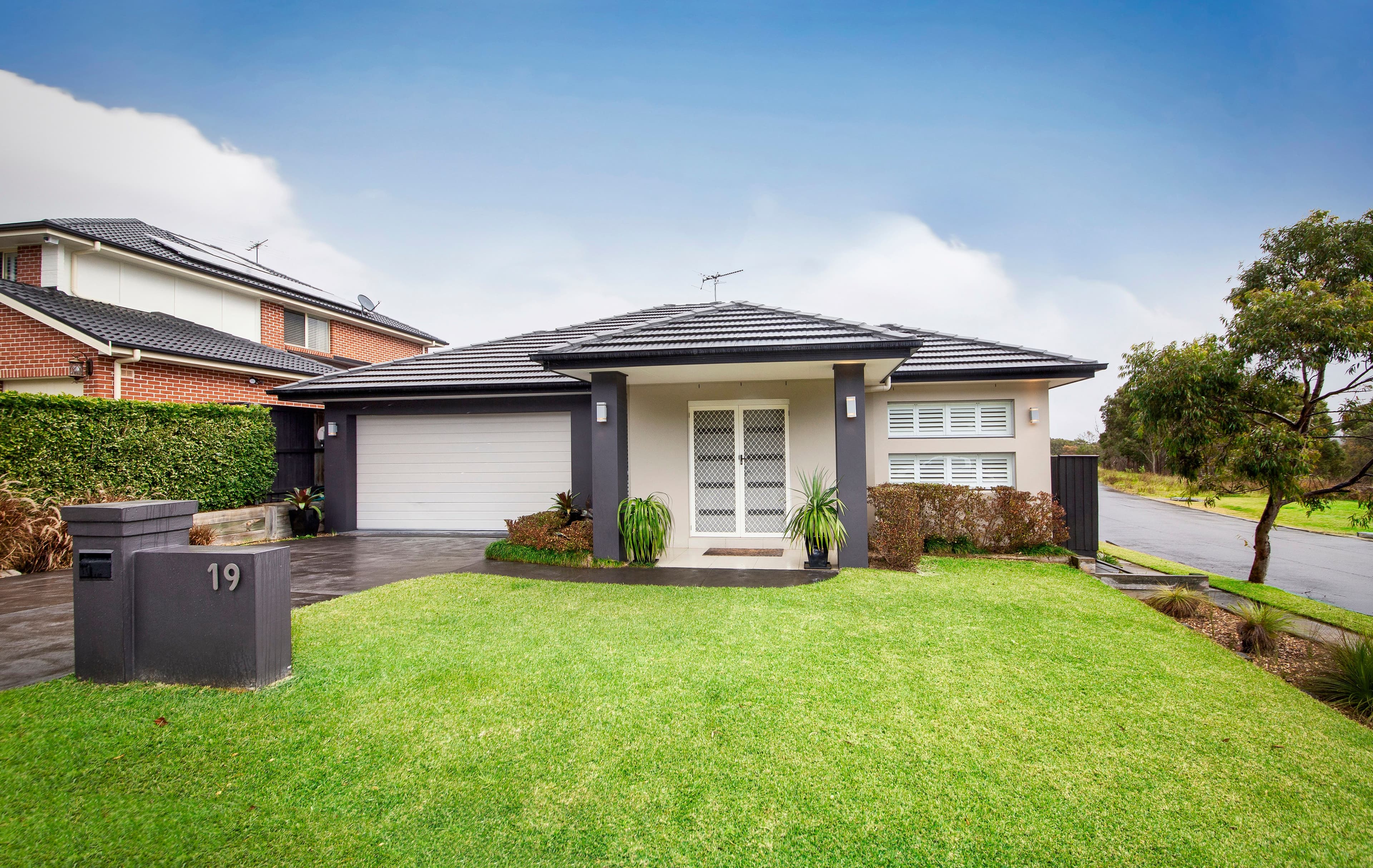19 Timbrey Circuit, Barden Ridge - Image 1