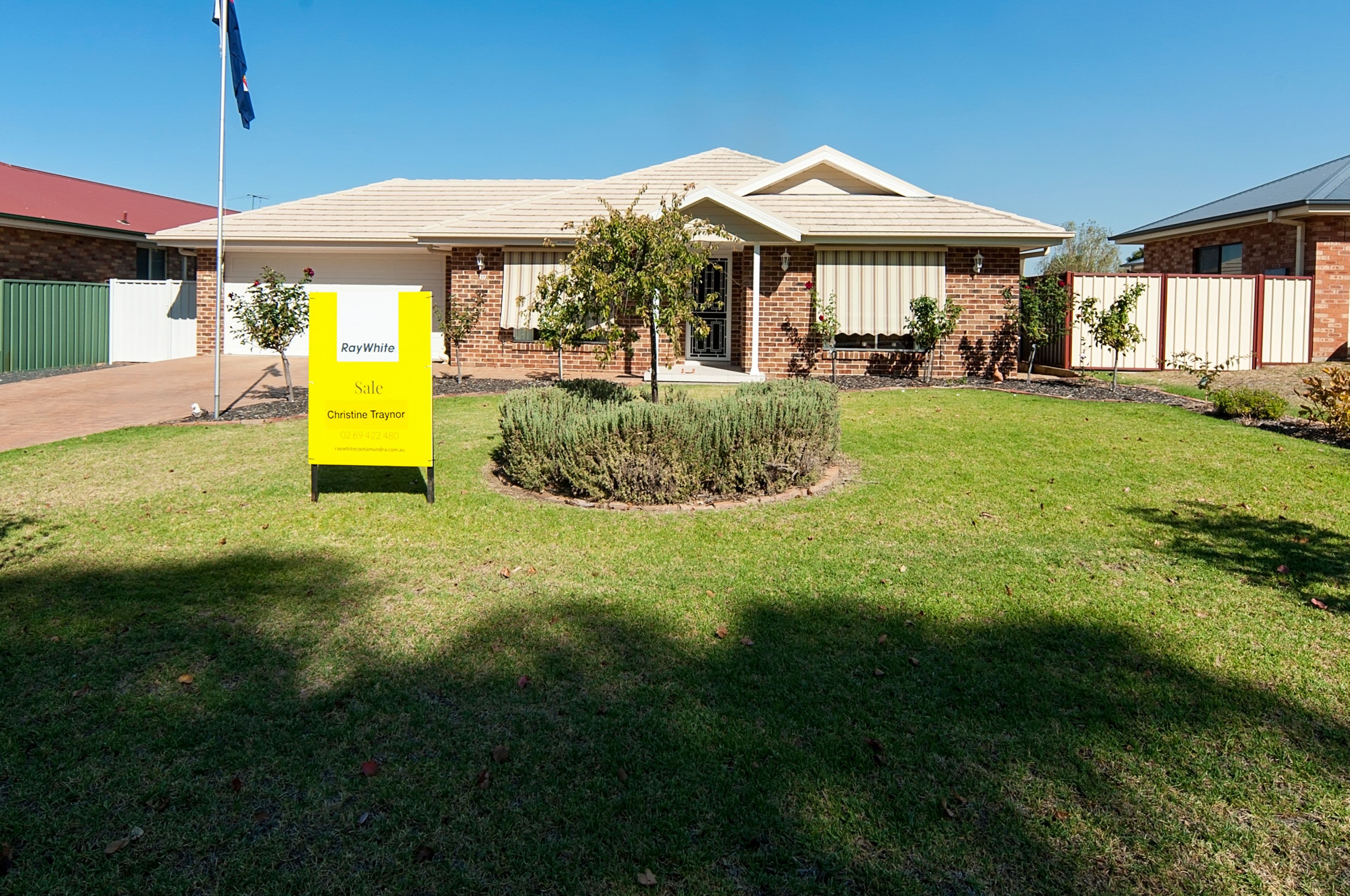 19 Dillon Avenue, Cootamundra - Image 1