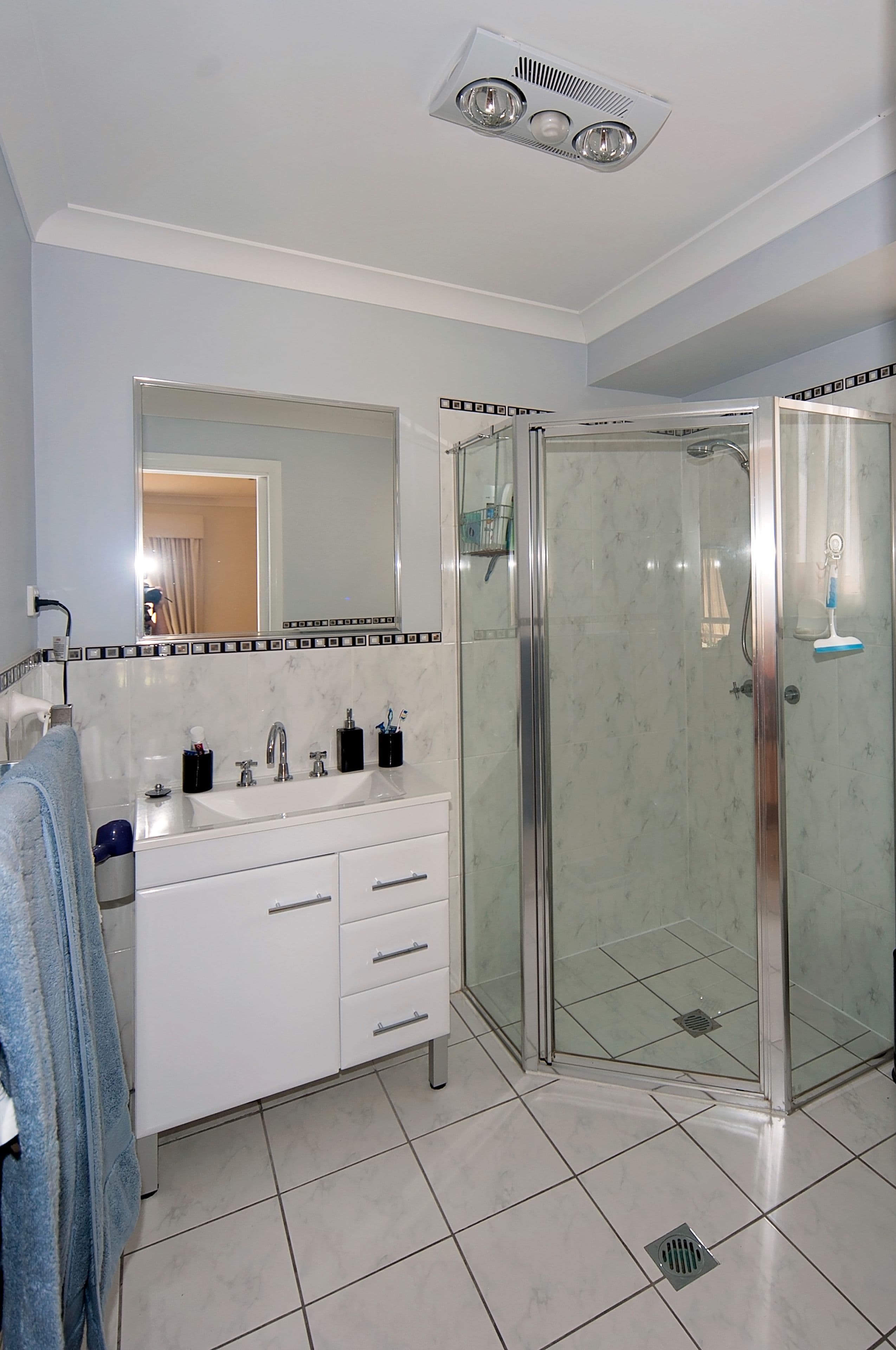 19 Dillon Avenue, Cootamundra - Thumbnail 2