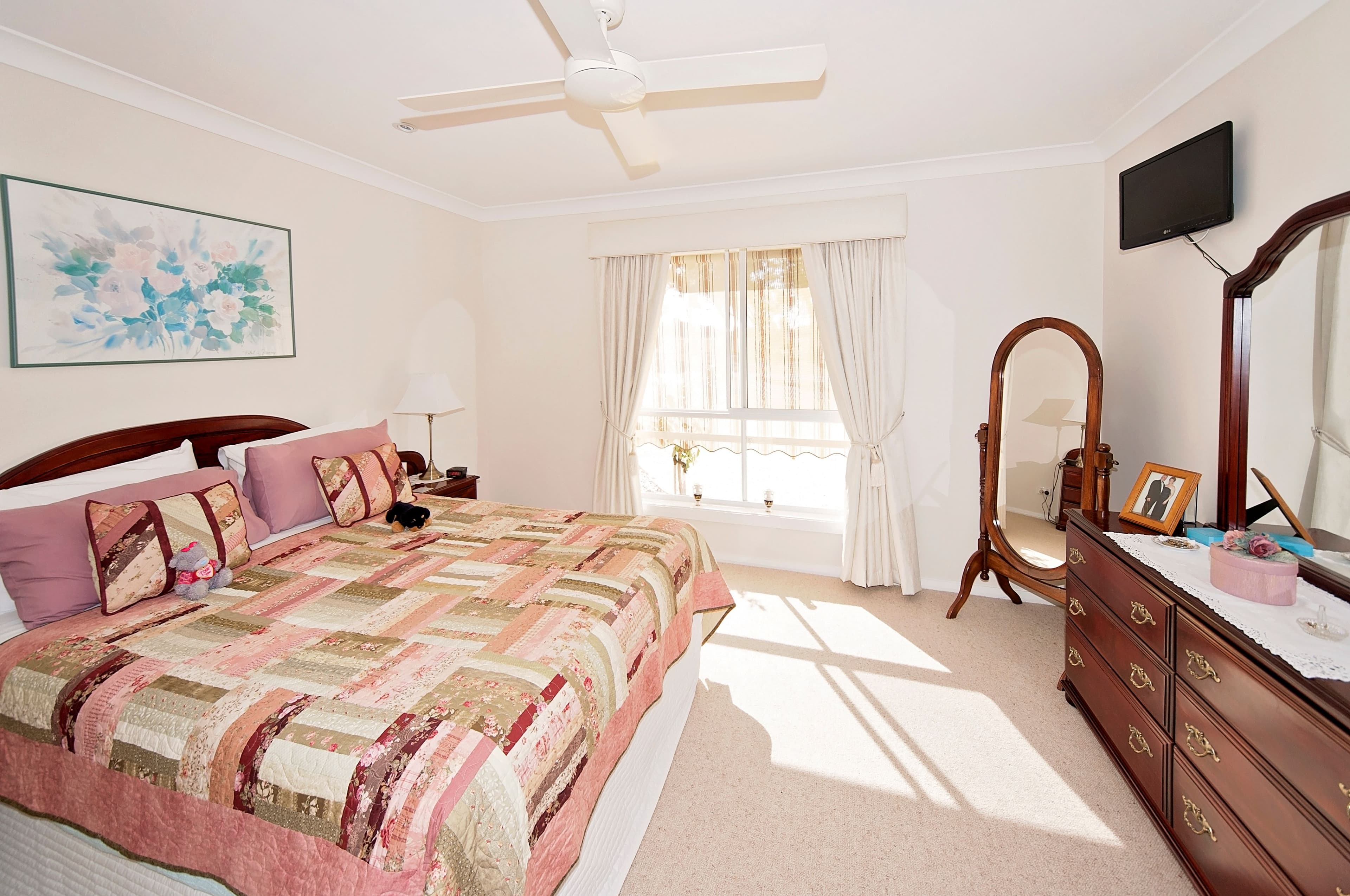 19 Dillon Avenue, Cootamundra - Thumbnail 4