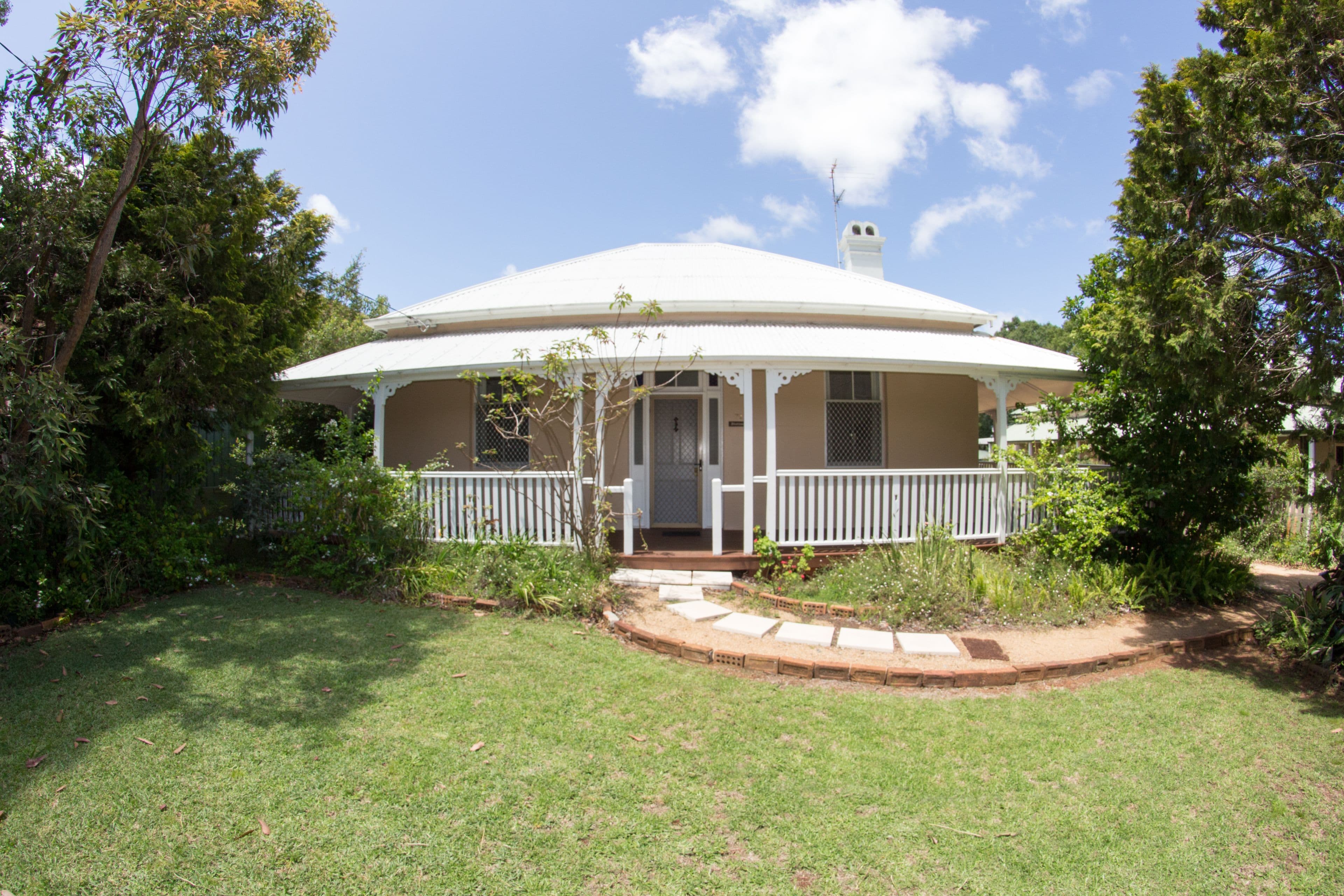 8 Granadilla Drive, Earlville - Image 1
