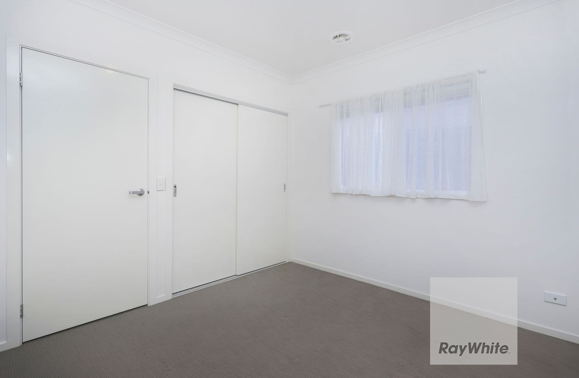 16 Scarlet Drive, Greenvale VIC 3059, Greenvale - Thumbnail 7