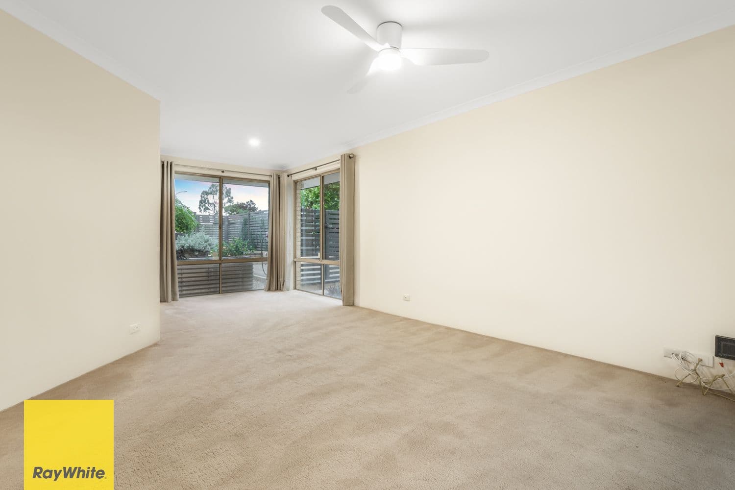 25 Horton Crescent, Marangaroo WA 6064, Marangaroo - Thumbnail 4