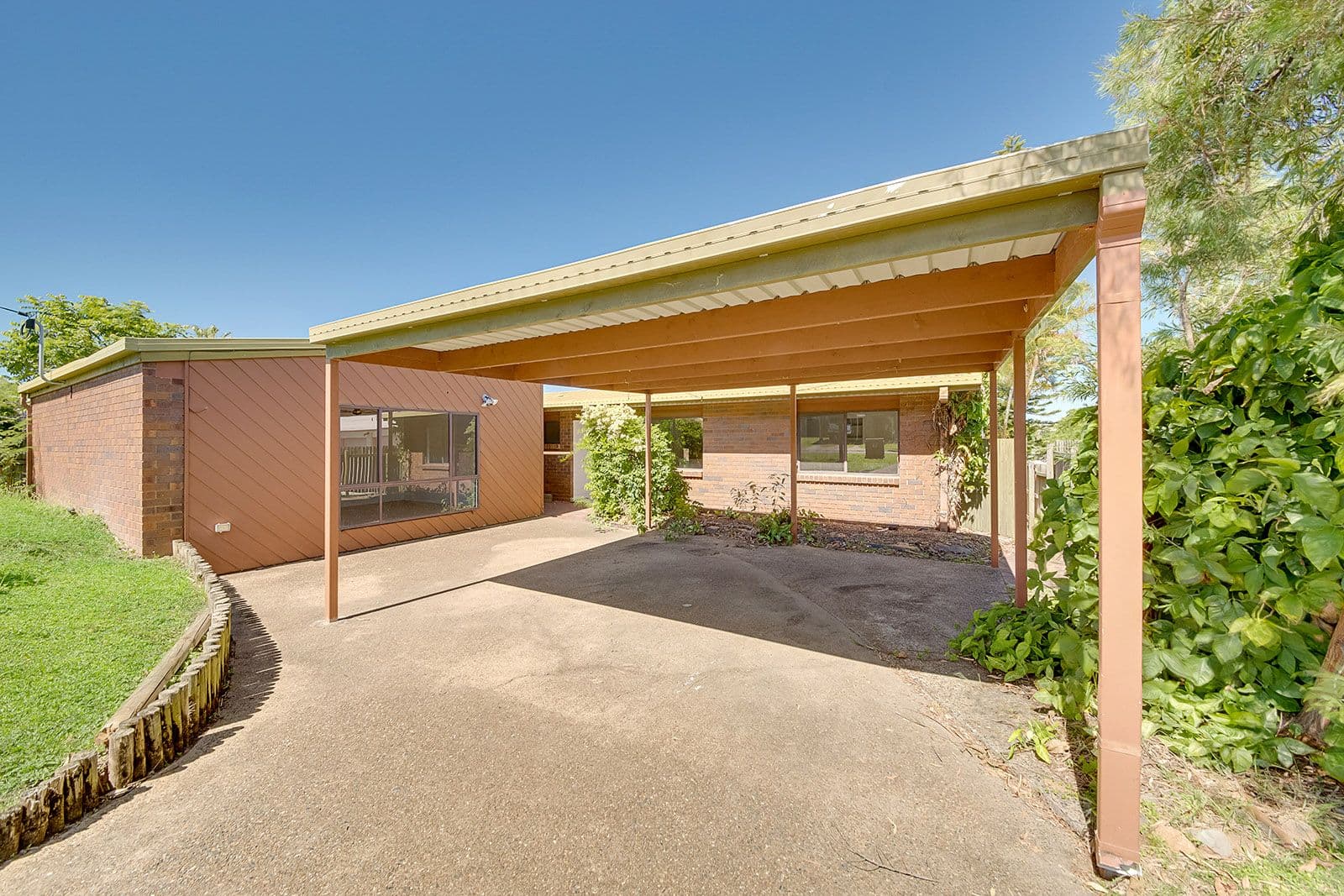 9 Winnecke Road, Tannum Sands QLD 4680, Tannum Sands - Image 1