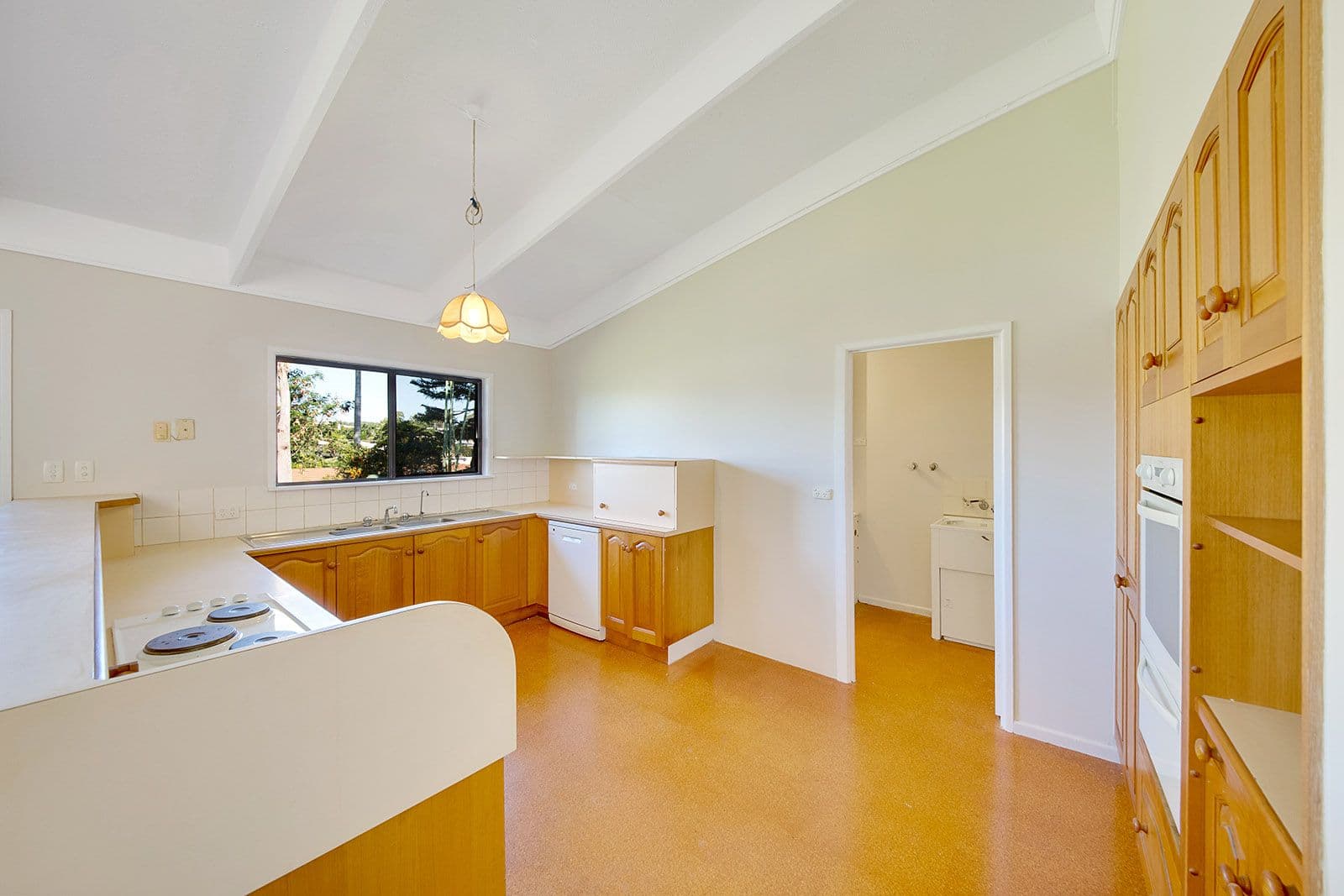 9 Winnecke Road, Tannum Sands QLD 4680, Tannum Sands - Thumbnail 3