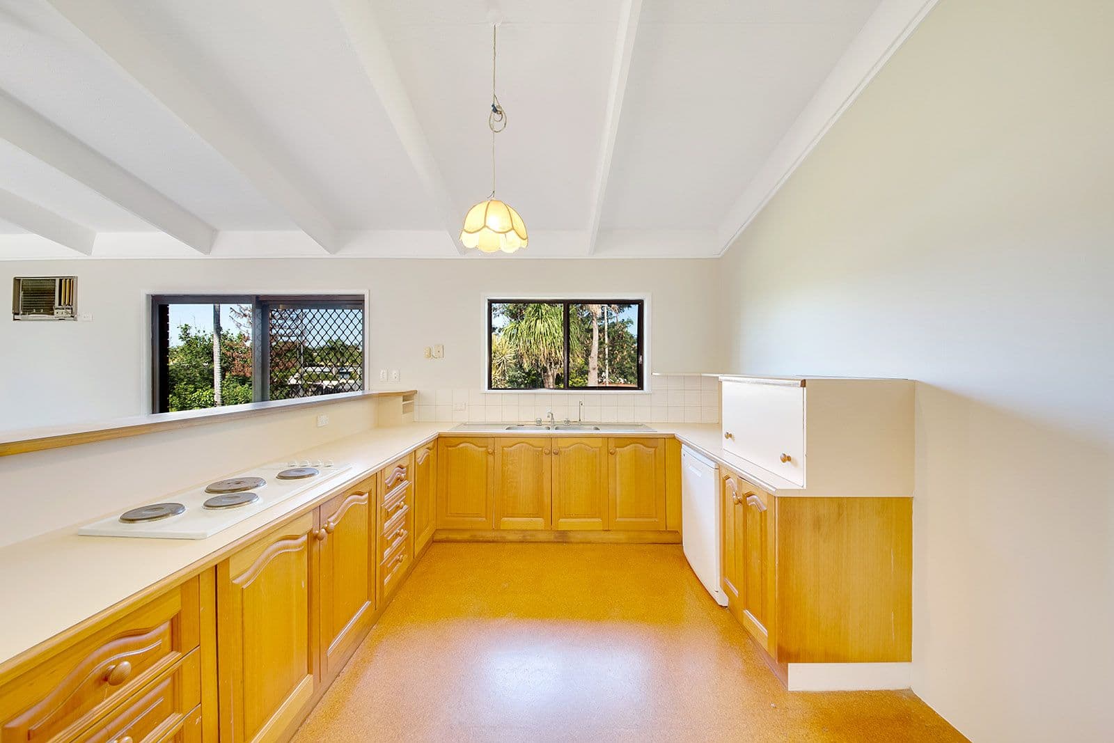 9 Winnecke Road, Tannum Sands QLD 4680, Tannum Sands - Thumbnail 4