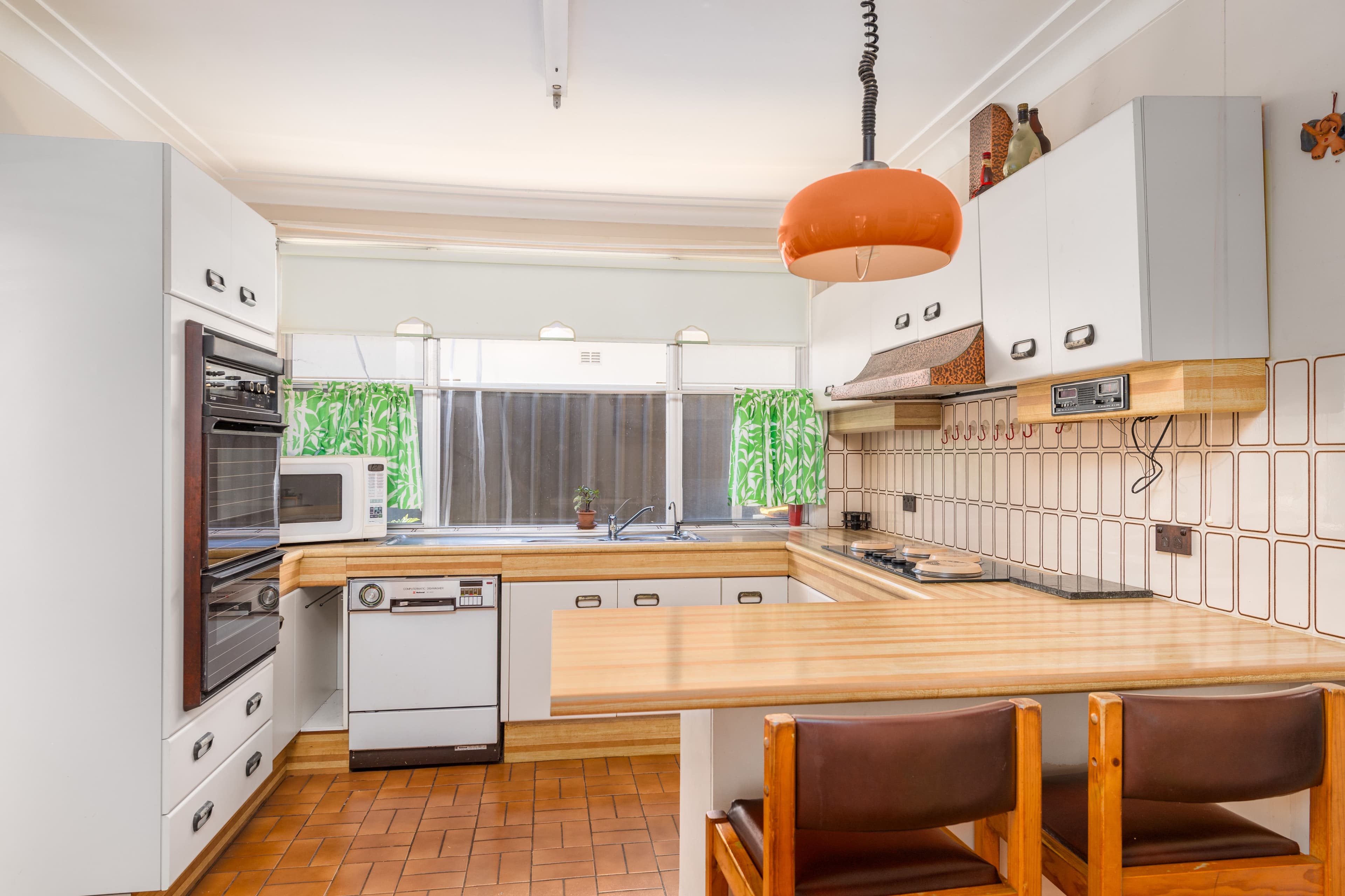77 Scarborough Street, Monterey - Thumbnail 3