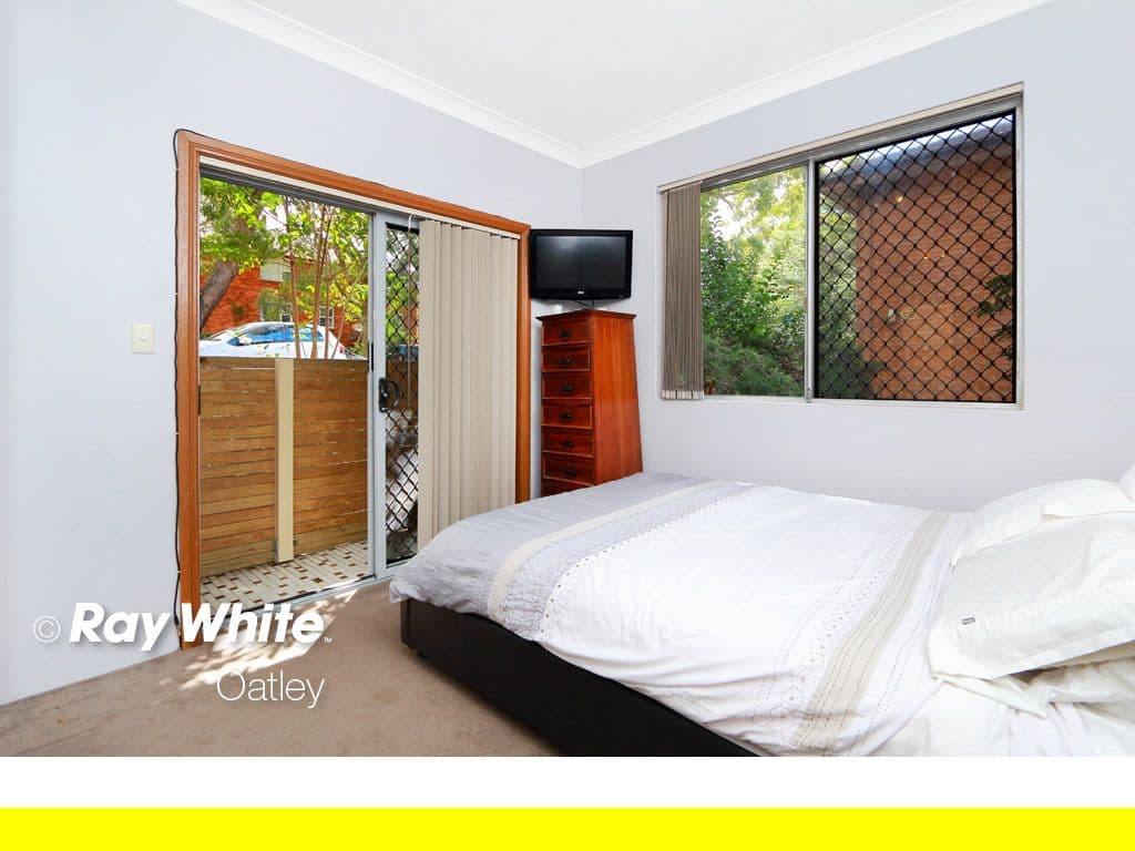 49 Victoria Avenue, PENSHURST NSW 2222, Penshurst - Thumbnail 4
