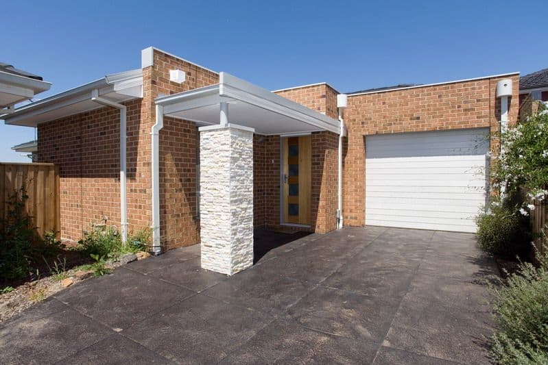 5 Cobb Street, SOUTH MORANG VIC 3752, South Morang - Image 1