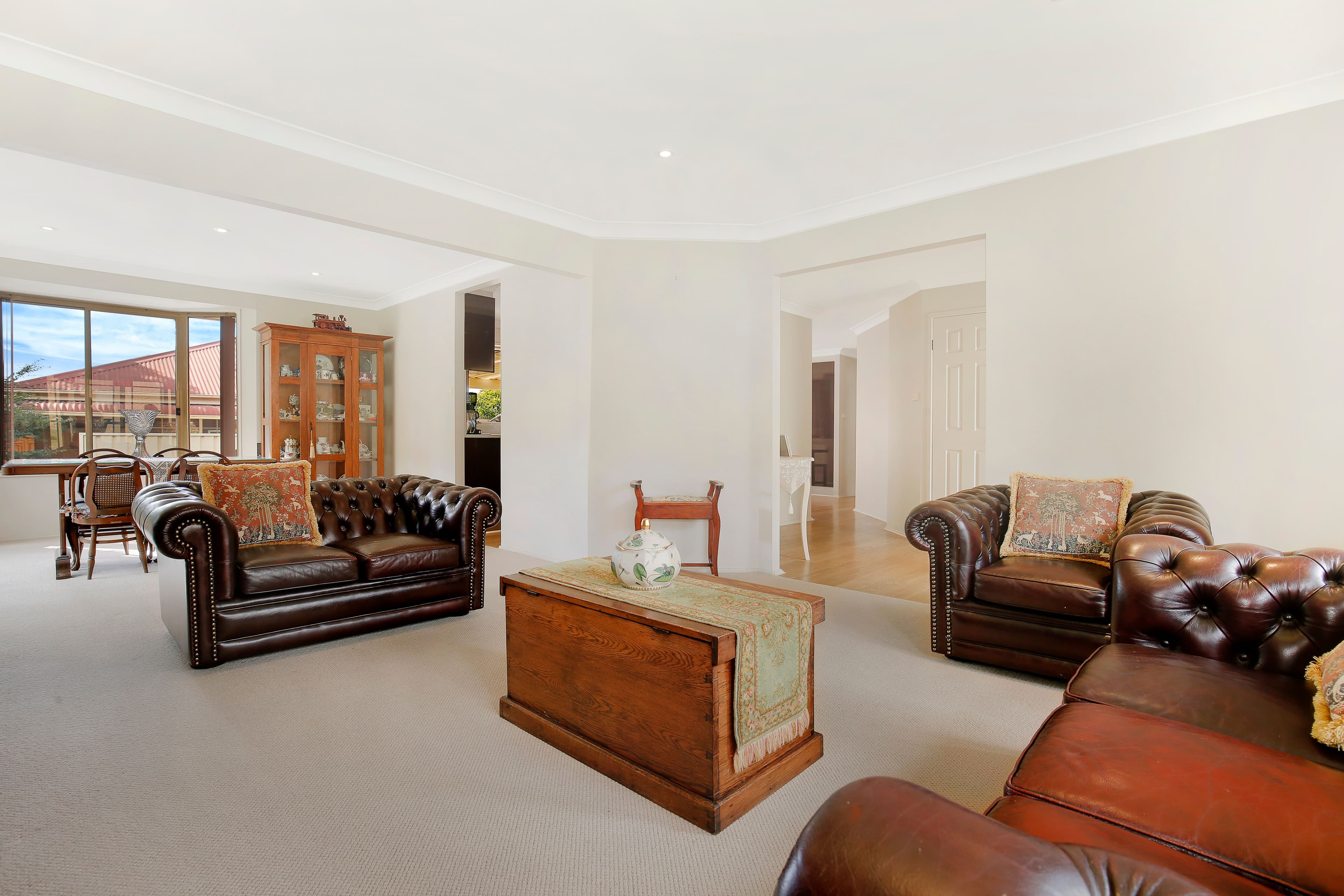 15 Sandalwood Road, Farmborough Heights - Thumbnail 4