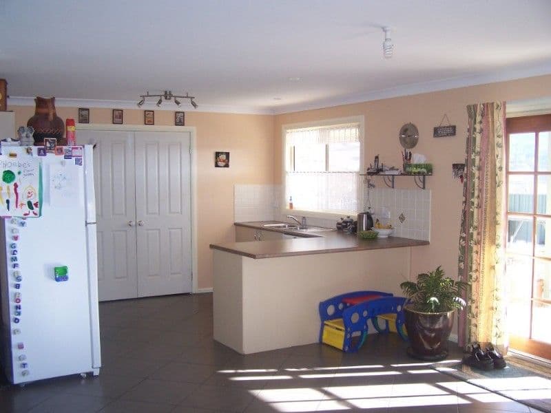 13 Bourne Boulevard, Dennington VIC 3280, Dennington - Thumbnail 8