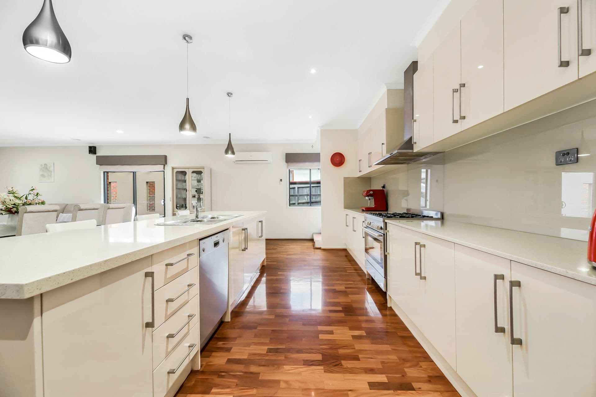 27 Sheldon Drive, Berwick VIC 3806, Berwick - Thumbnail 3