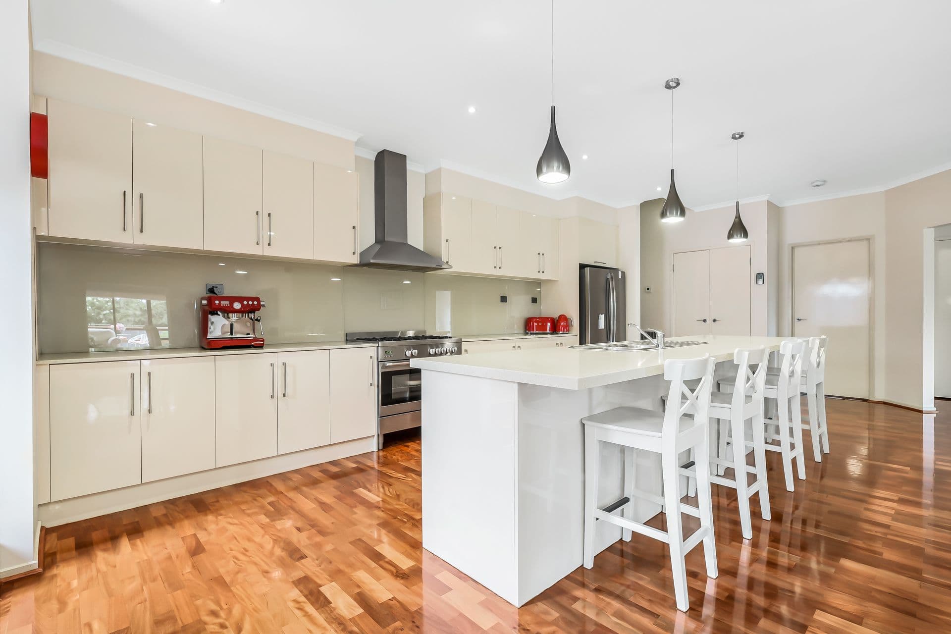 27 Sheldon Drive, Berwick VIC 3806, Berwick - Thumbnail 4