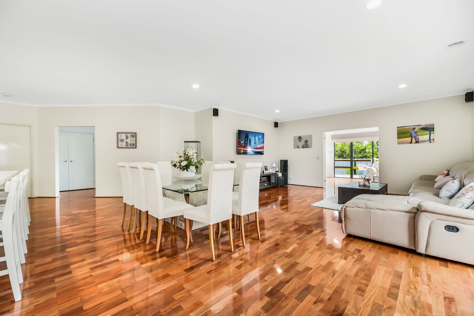 27 Sheldon Drive, Berwick VIC 3806, Berwick - Thumbnail 6
