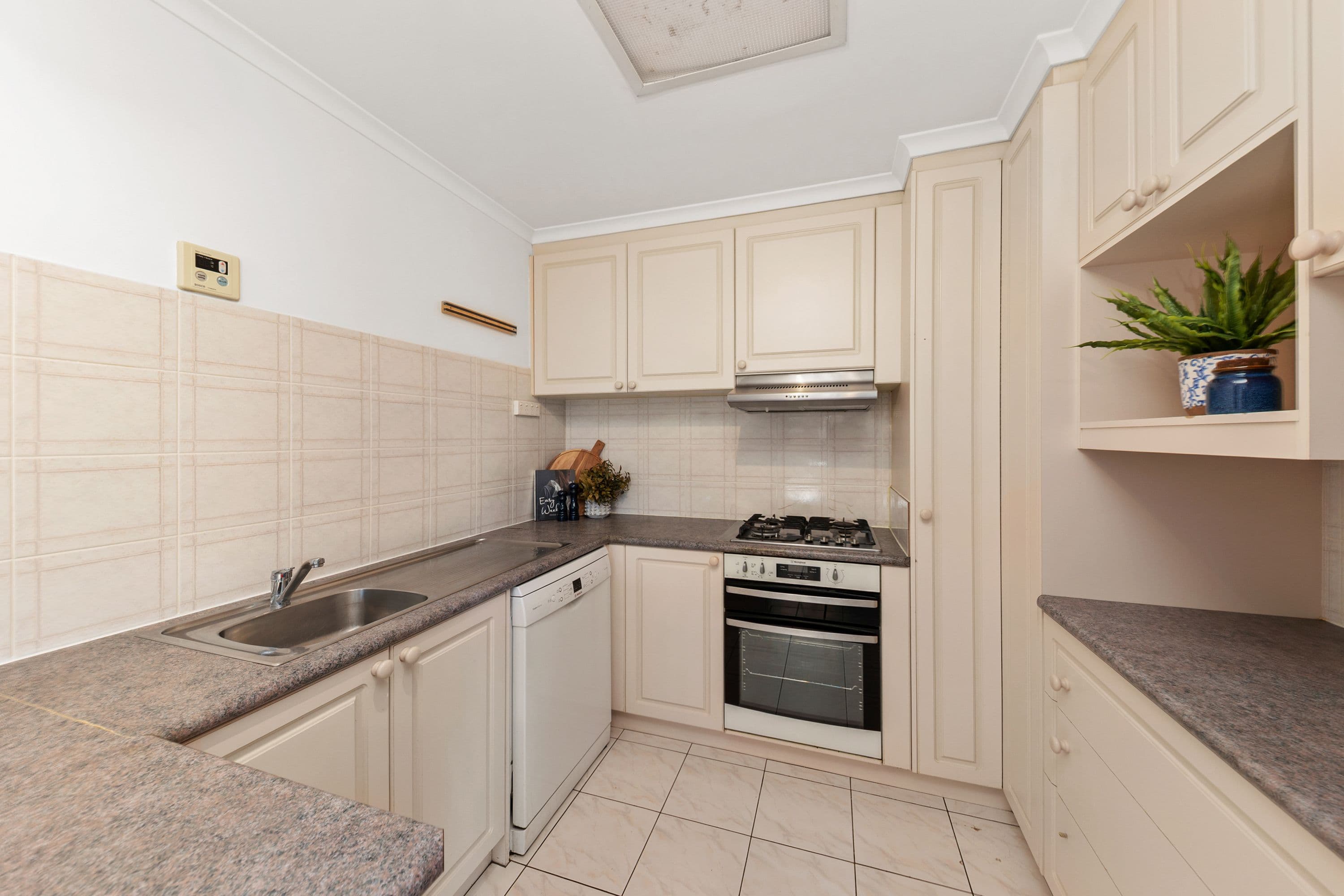 61 Evelyn Owen Crescent, Dunlop ACT 2615, Dunlop - Thumbnail 7