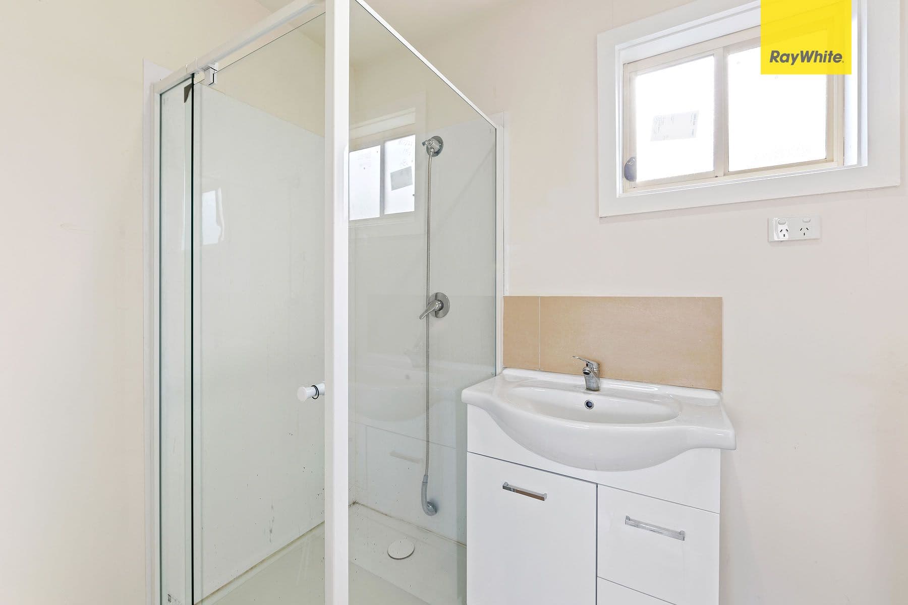 12 Walmer Avenue, St Albans VIC 3021, St Albans - Thumbnail 6