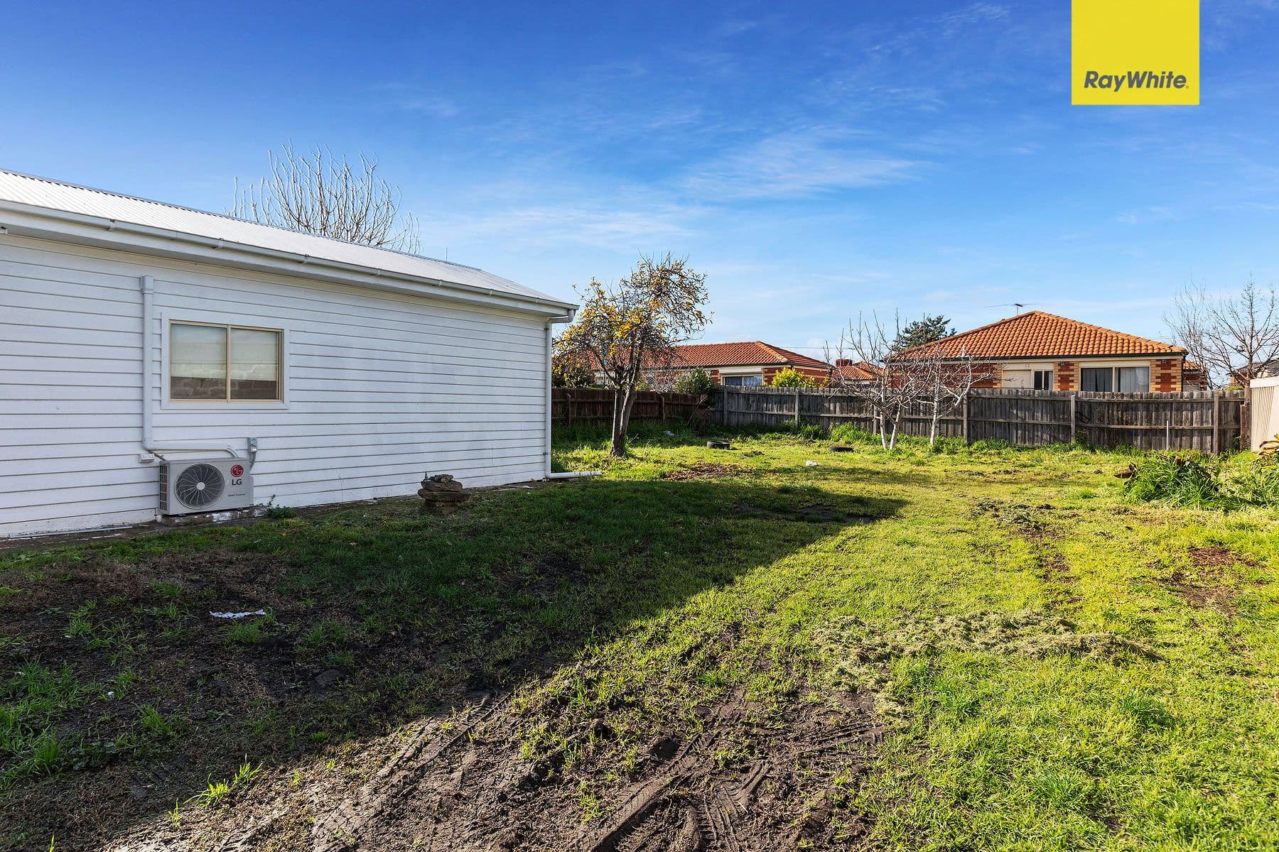 12 Walmer Avenue, St Albans VIC 3021, St Albans - Thumbnail 7