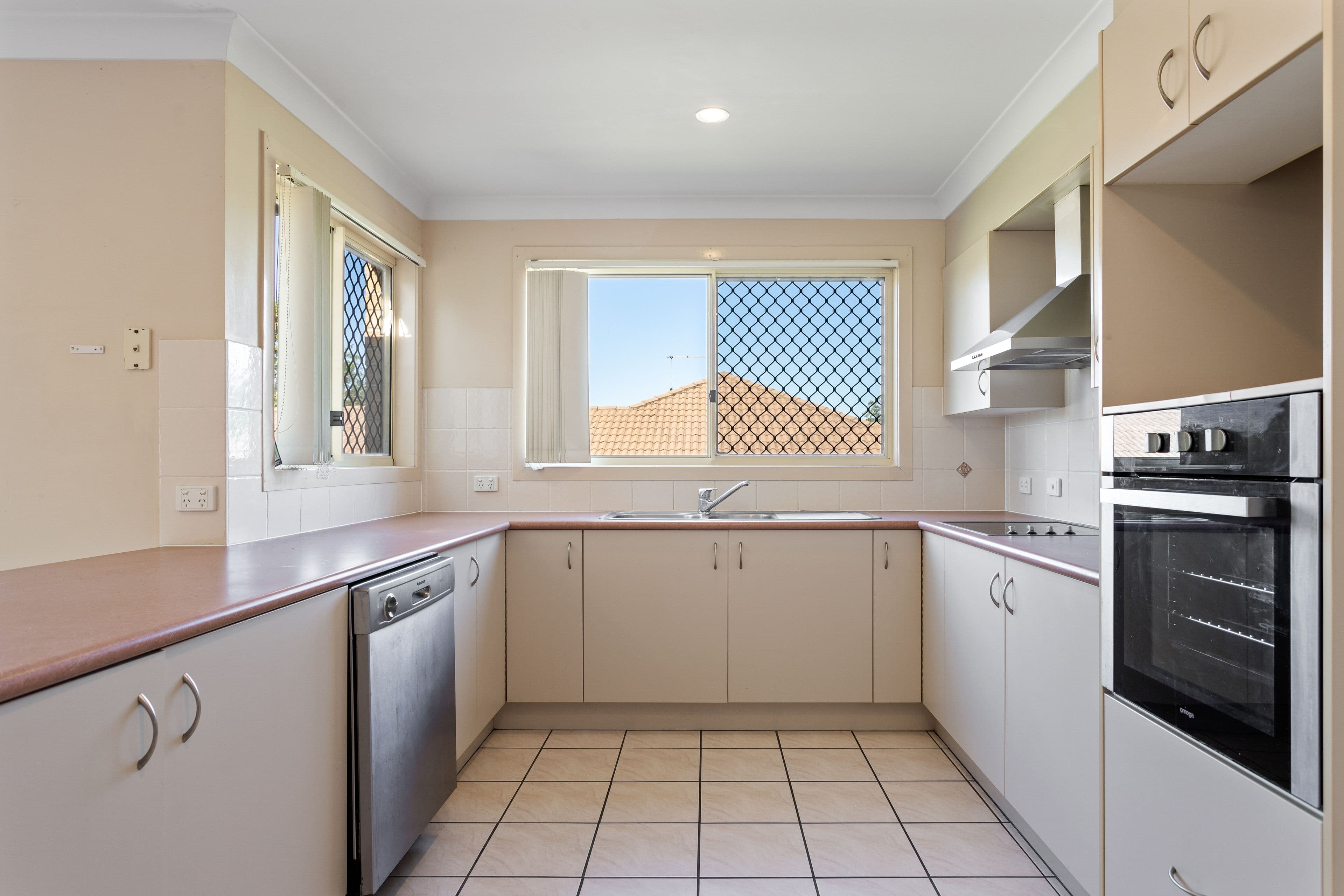7 Erskine Street, Upper Coomera QLD 4209, Upper Coomera - Thumbnail 3