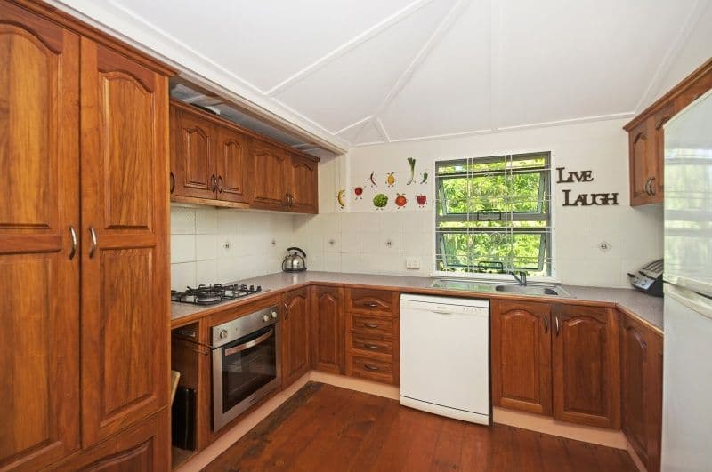 30 Lowth Street, ROSSLEA QLD 4812, Rosslea - Thumbnail 3