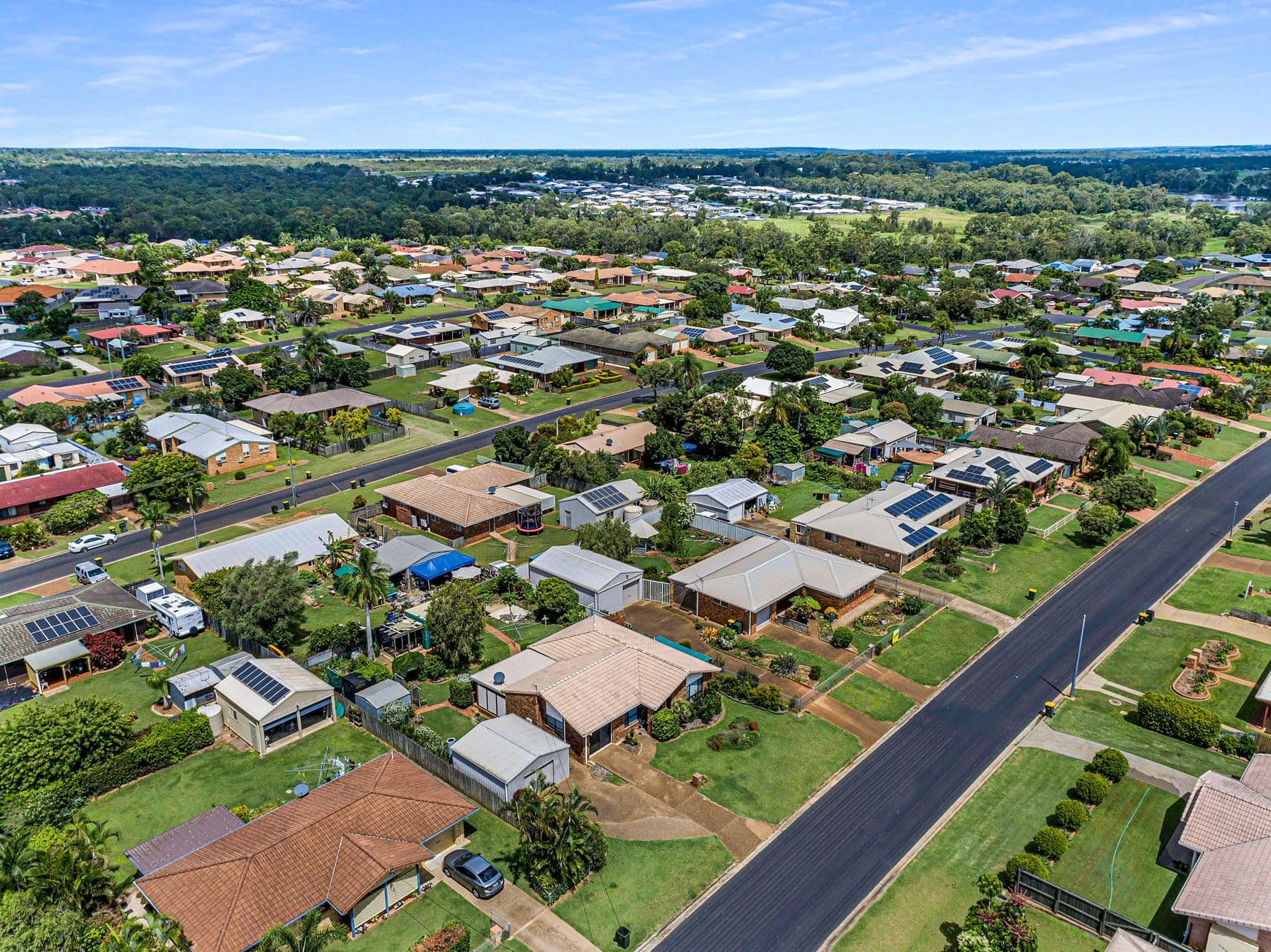 13 Ferny Avenue, Avoca QLD 4670, Avoca - Thumbnail 2